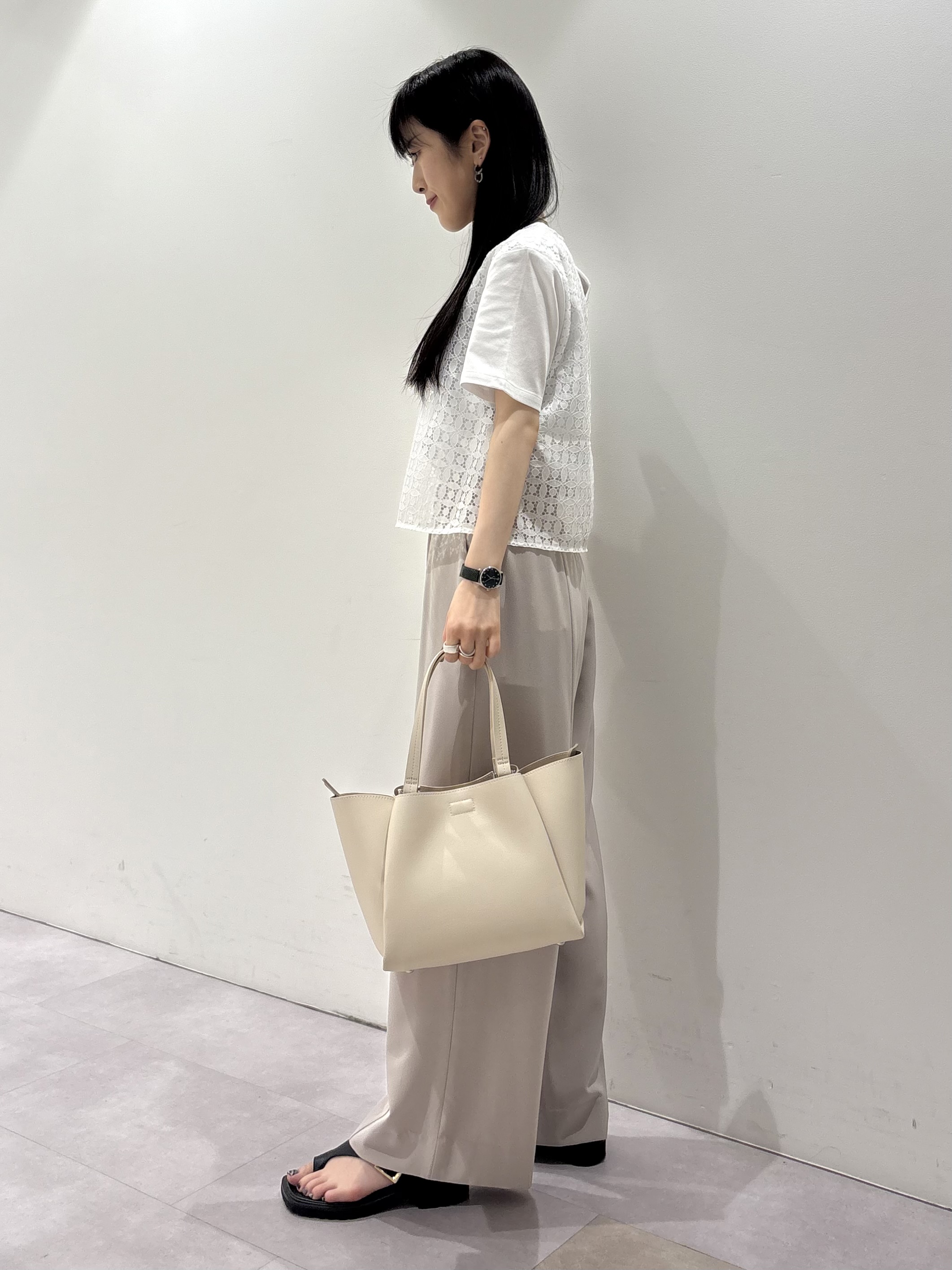 KEIKOさんの「INDIVI｜【洗える／アンサンブル可能】シアースストライプカーディガン」を使ったコーディネート