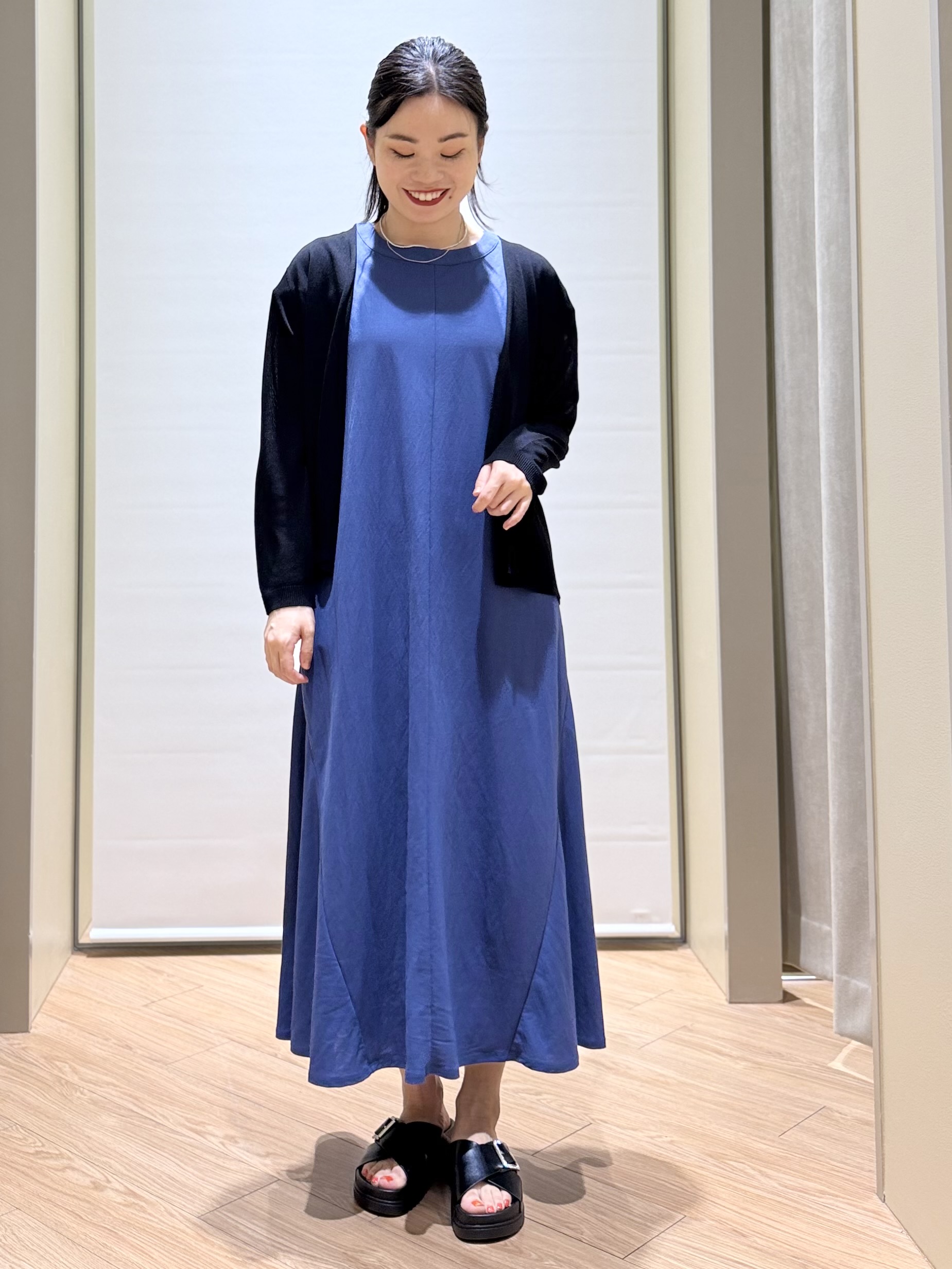 あんりさんの「grove｜高評価！【接触冷感／UVカットetc】ベーシックショートカーディガン」を使ったコーディネート