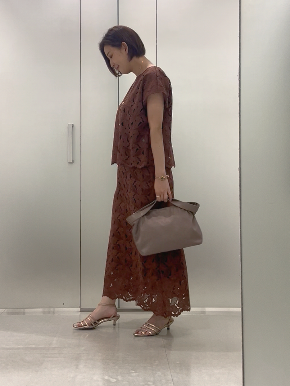 まどかさんの「UNTITLED｜【セットアップ可】リーフレースロングスカート」を使ったコーディネート