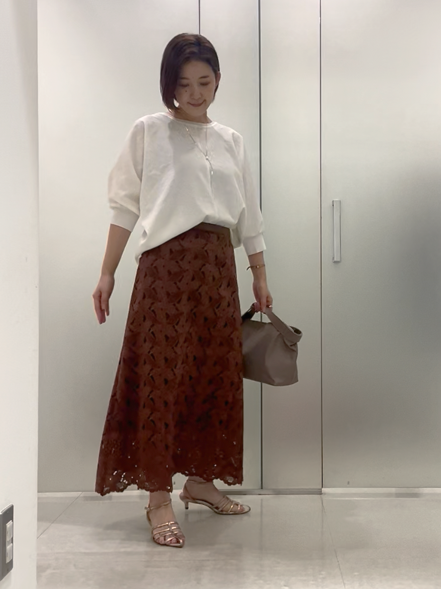 まどかさんの「UNTITLED｜【吸水速乾/UVカット】ドルマンスリーブブラウス」を使ったコーディネート