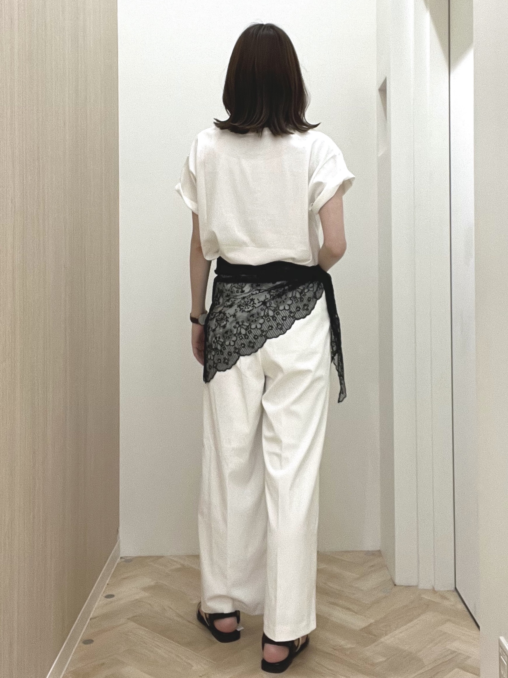  おまつさんの「grove｜【遮熱／吸水速乾／接触冷感／UVカット】ベーシックロゴTシャツ」を使ったコーディネート
