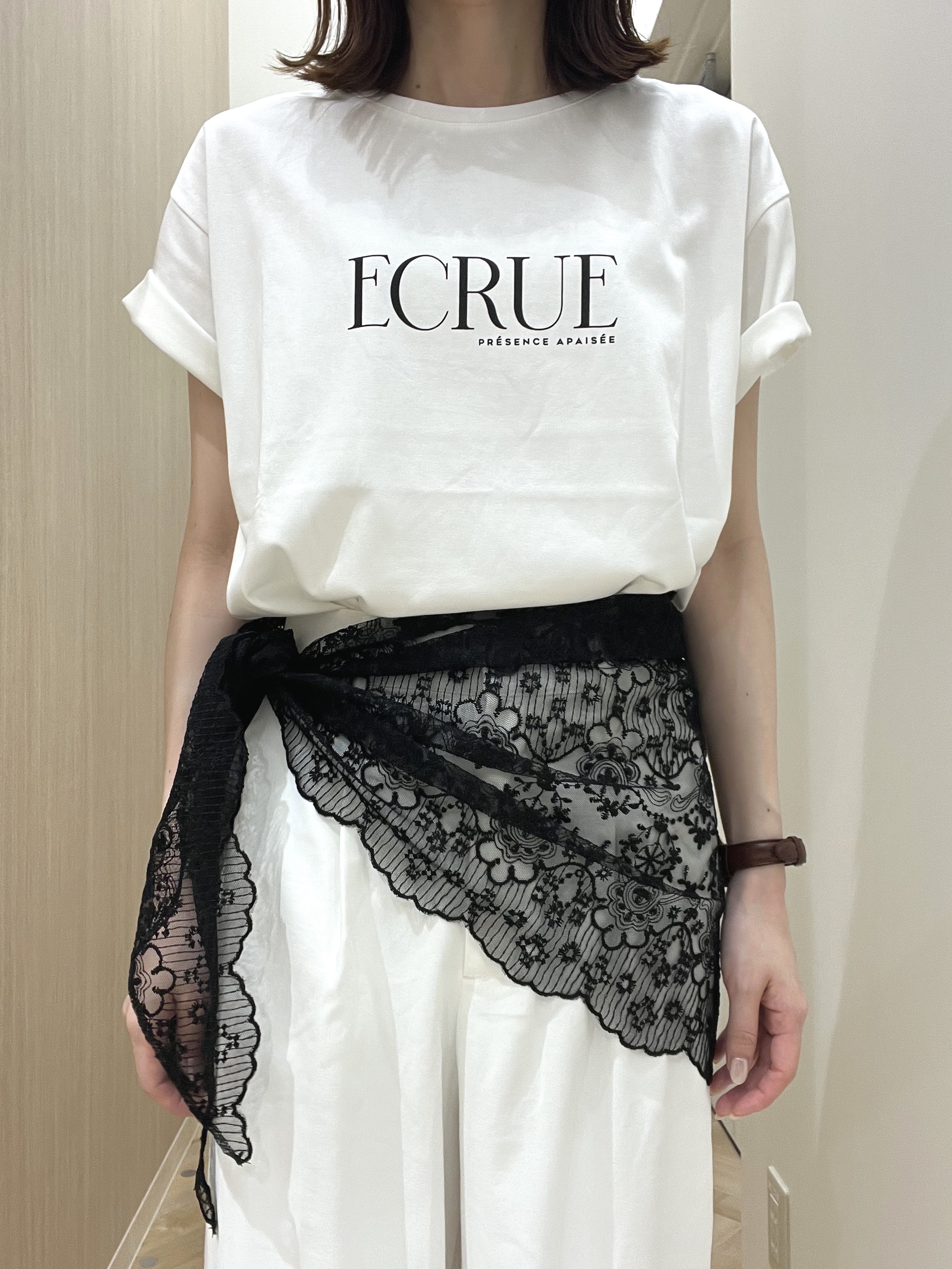  おまつさんの「grove｜【遮熱／吸水速乾／接触冷感／UVカット】ベーシックロゴTシャツ」を使ったコーディネート