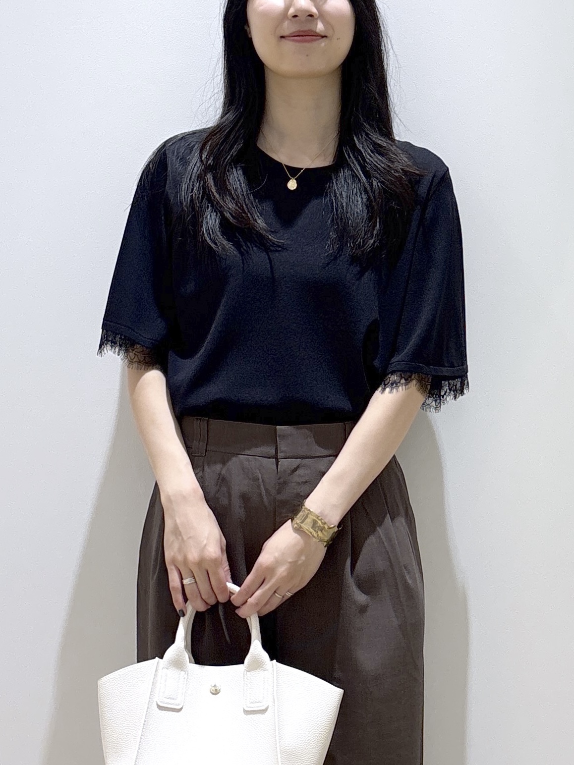 sachikoさんの「OPAQUE.CLIP｜【遮熱性】袖口レース フレアスリーブニット《洗濯機OK／抗ピル》」を使ったコーディネート