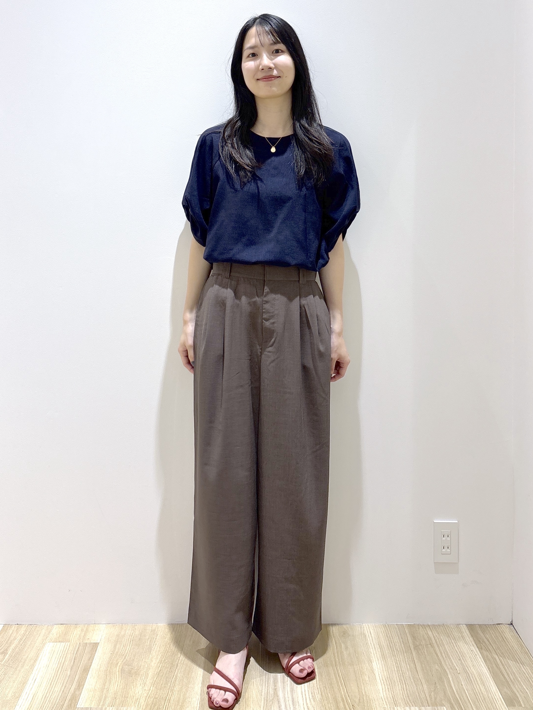 sachikoさんの「OPAQUE.CLIP｜【接触冷感／吸水速乾】リネンライク タックスリーブブラウス《セットアップ対応／洗濯機OK》」を使ったコーディネート