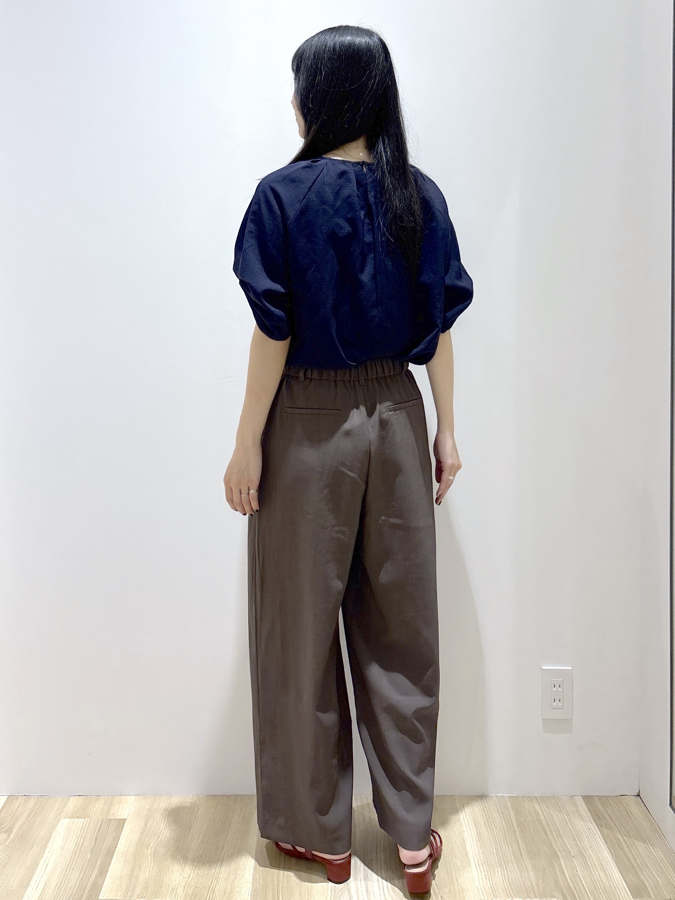 sachikoさんの「OPAQUE.CLIP｜【接触冷感／吸水速乾】リネンライク タックスリーブブラウス《セットアップ対応／洗濯機OK》」を使ったコーディネート