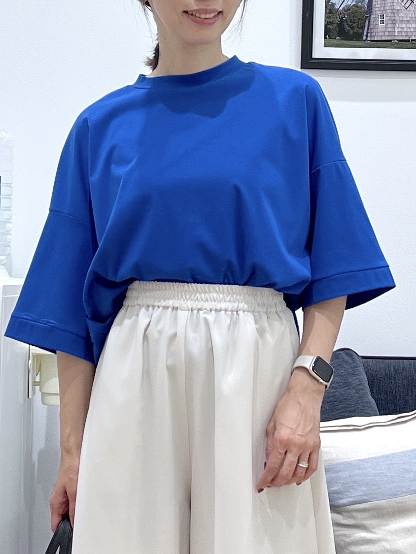 canaさんの「Dessin｜【新色追加/体型カバー】美光沢カットソーボクシーシルエット」を使ったコーディネート