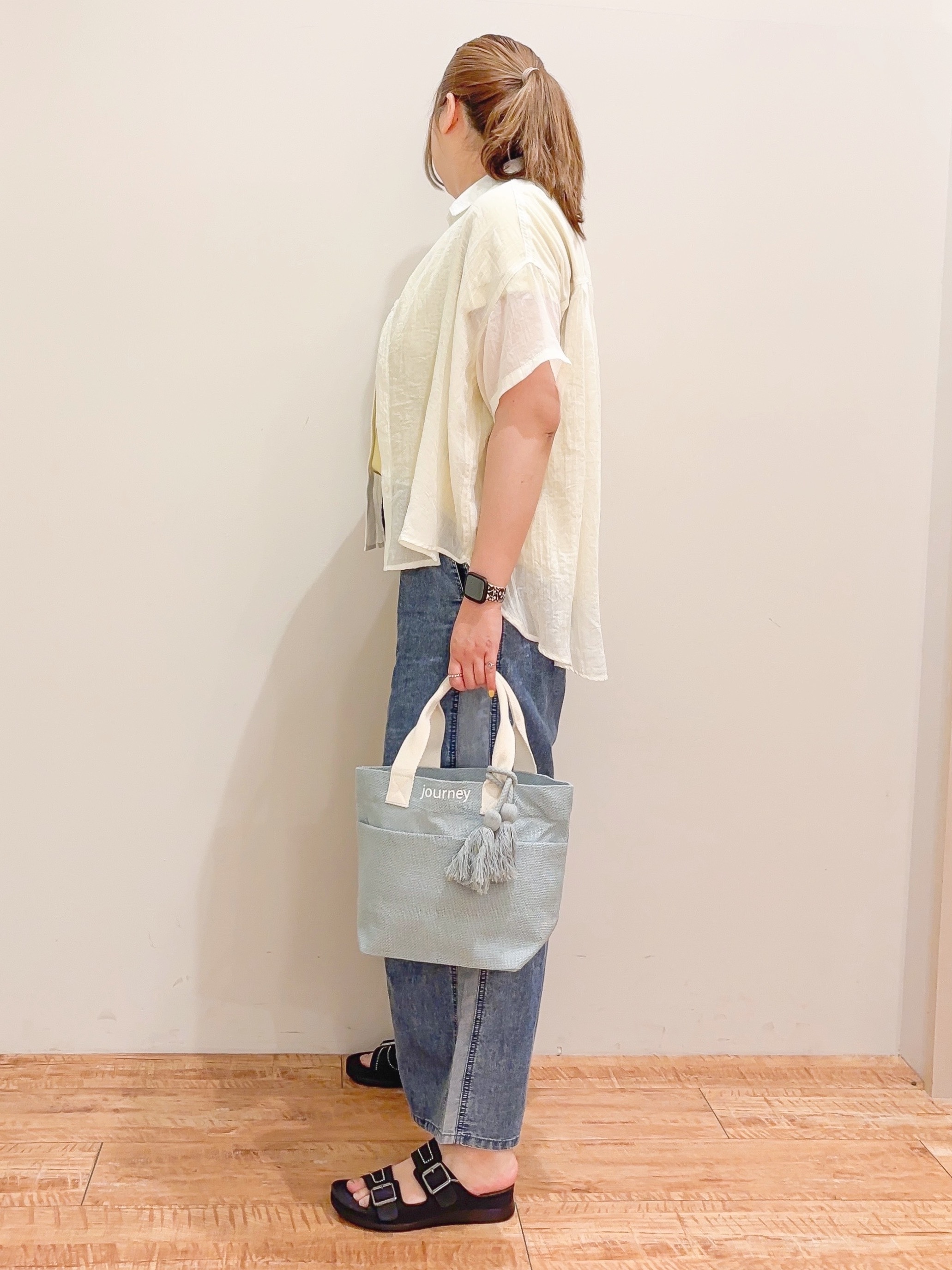 naoさんの「SHOO･LA･RUE｜ヒップがすっぽり隠れる やわらか5分袖シアーシャツ」を使ったコーディネート