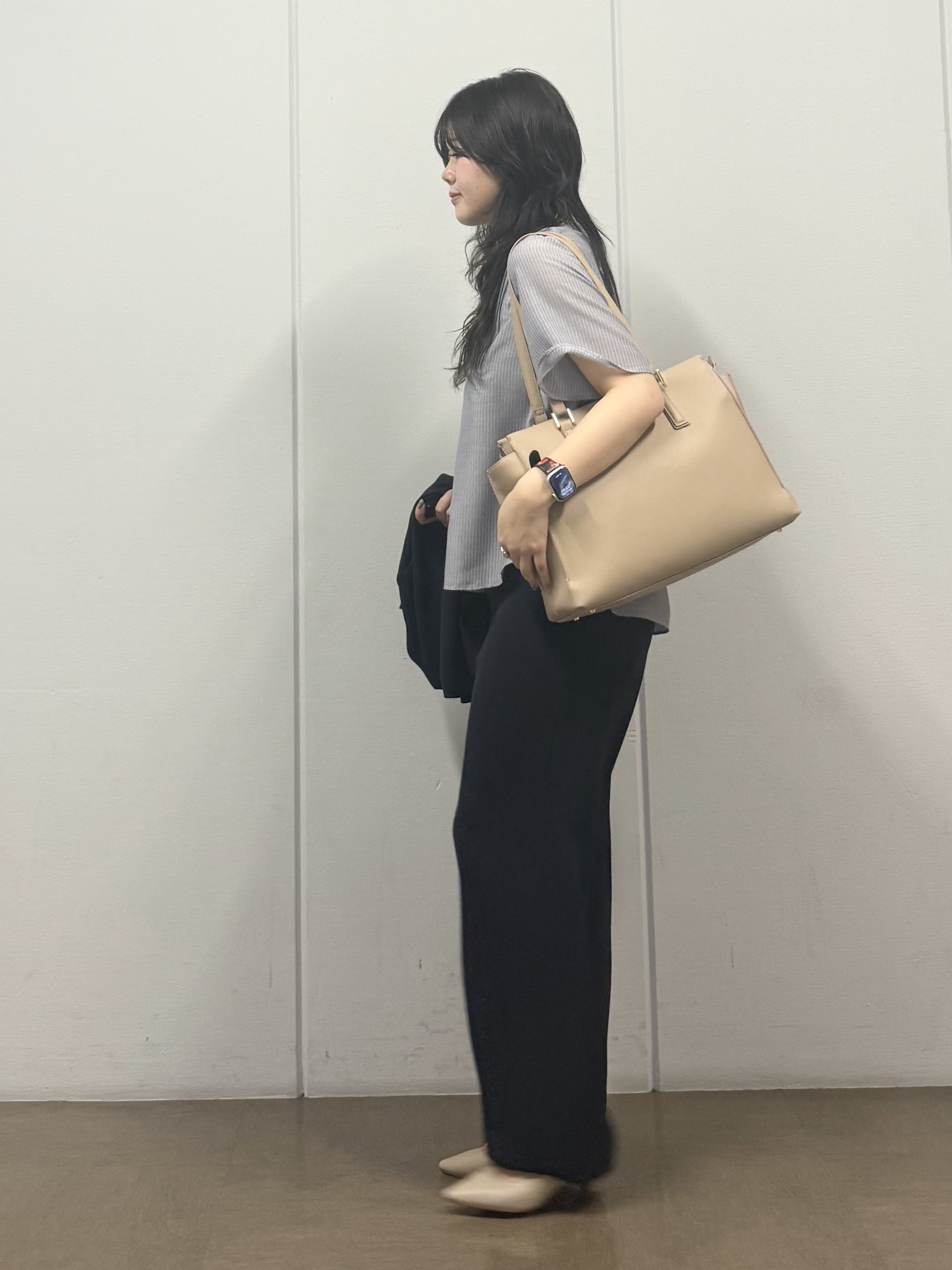 mizukiさんの「INDIVI｜【接触冷感/洗える】シアーシャンブレーピンタックブラウス」を使ったコーディネート