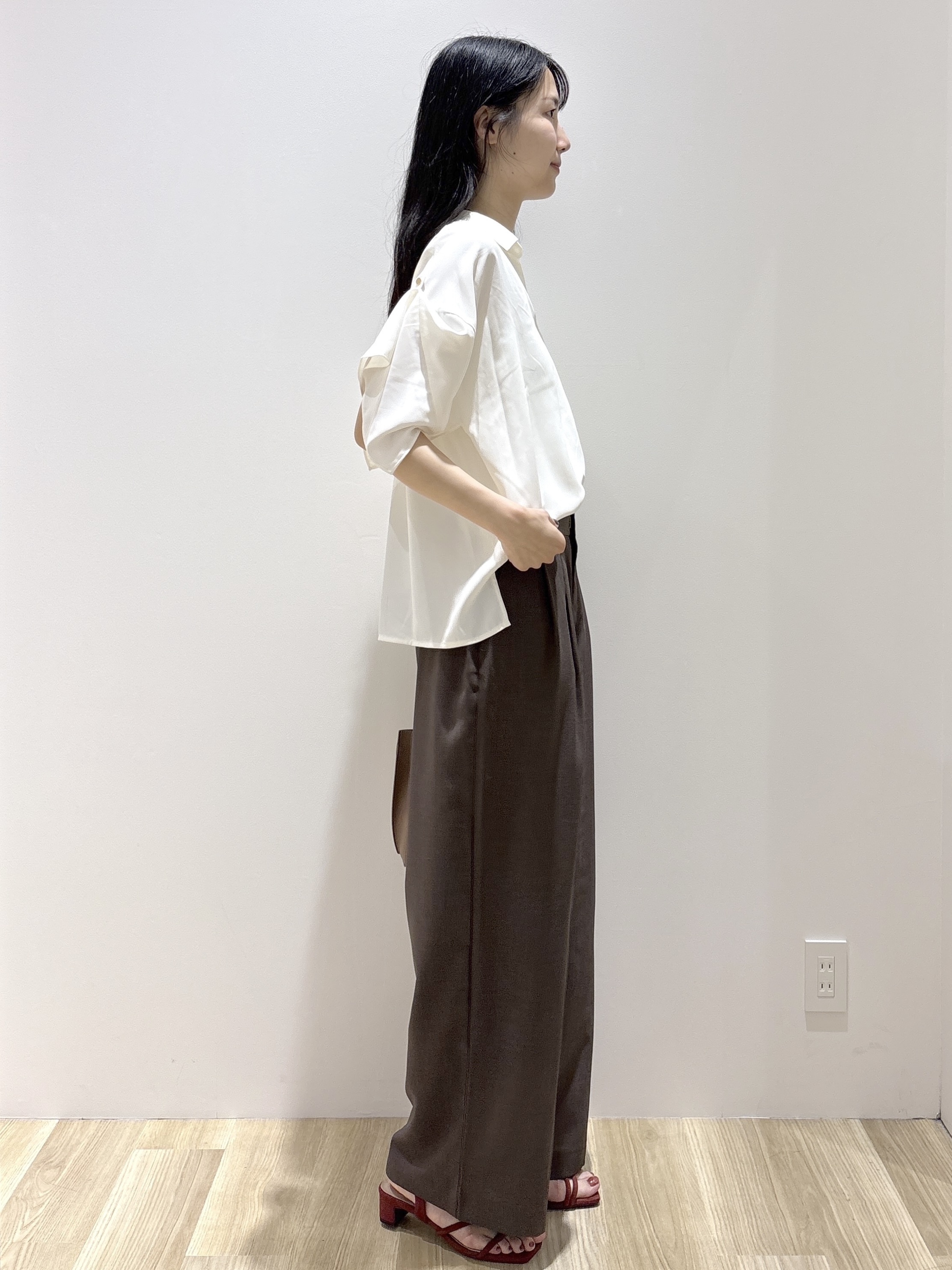 sachikoさんの「OPAQUE.CLIP｜【UV／接触冷感／吸水速乾／】タックスリーブスキッパーブラウス《洗濯機OK》」を使ったコーディネート