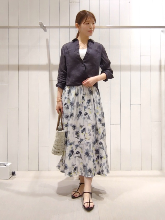 SHOさんの「INDIVI｜【接触冷感／2WAY】カシュクールリネンシャツ」を使ったコーディネート