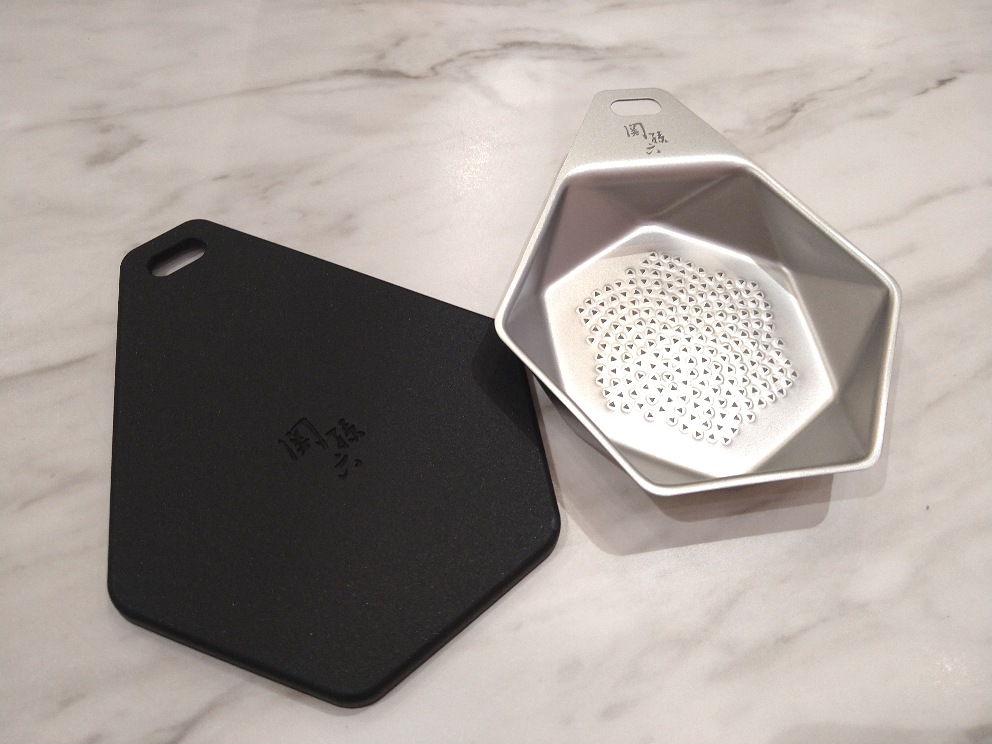 bikoさんの「212 KITCHEN STORE｜オールステンレス薬味おろし 極目立て ＜関孫六 ＞」を使ったコーディネート