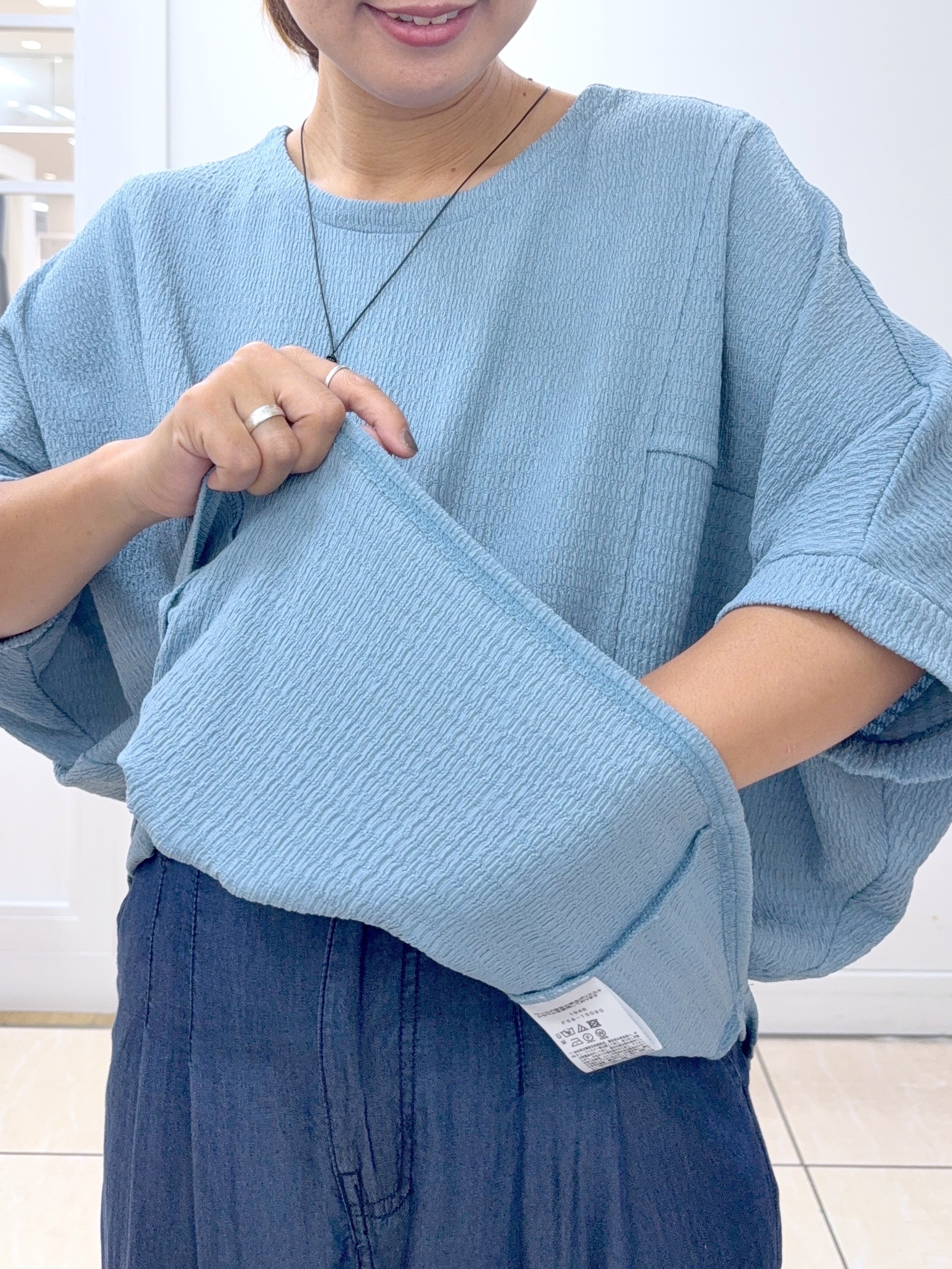 Osawaさんの「Dessin｜シュリンクジャージ カットソー」を使ったコーディネート