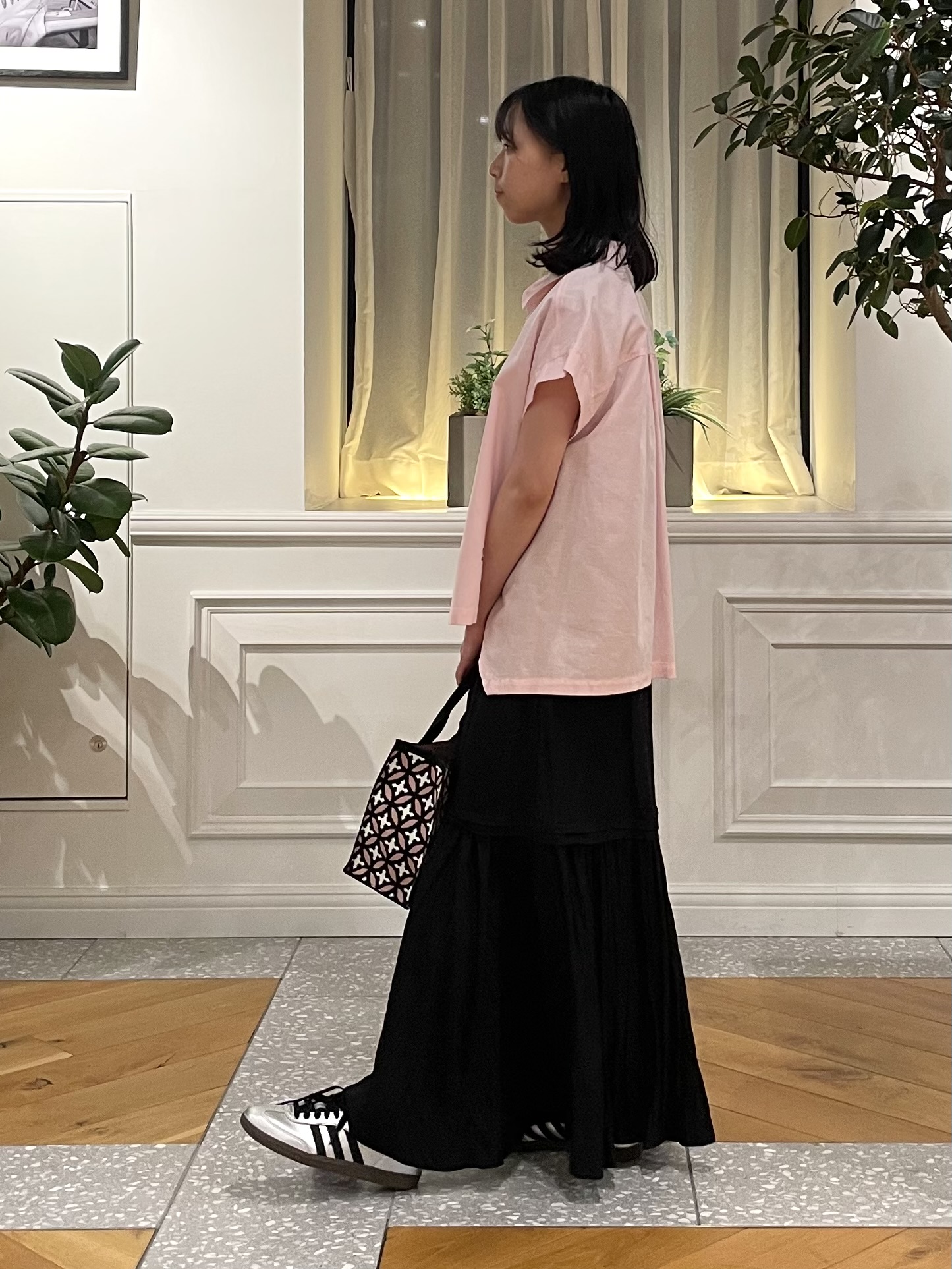 Lilyさんの「DRESSTERIOR｜【毎年人気/ウォッシャブル】バックフレアオックスシャツ」を使ったコーディネート