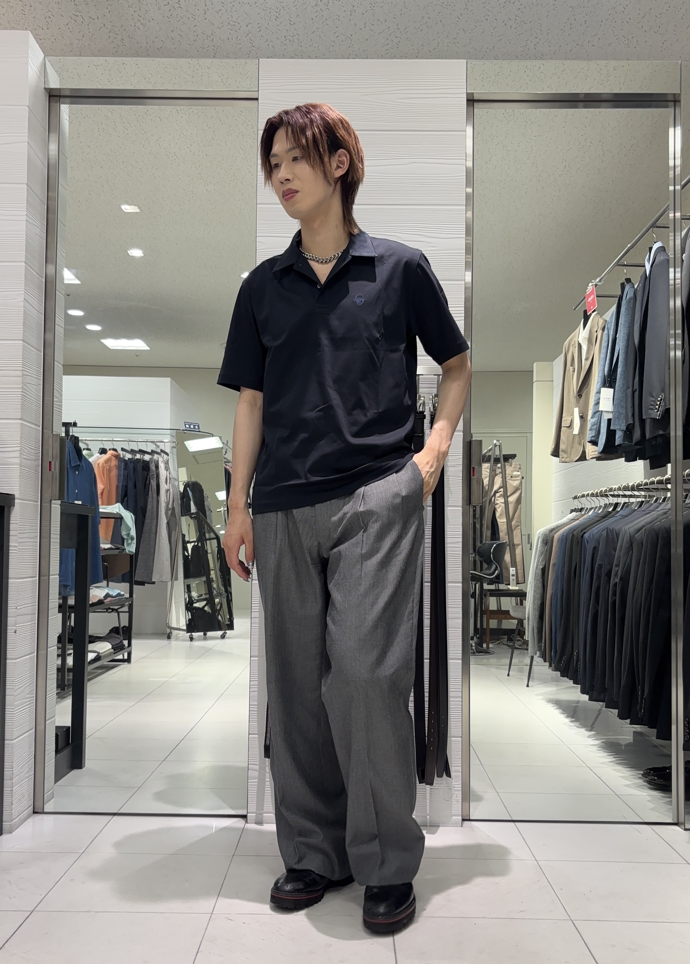 こうへいさんの「TAKEO KIKUCHI｜【接触冷感】アイスクリアコットン ワンポイント ポロシャツ」を使ったコーディネート