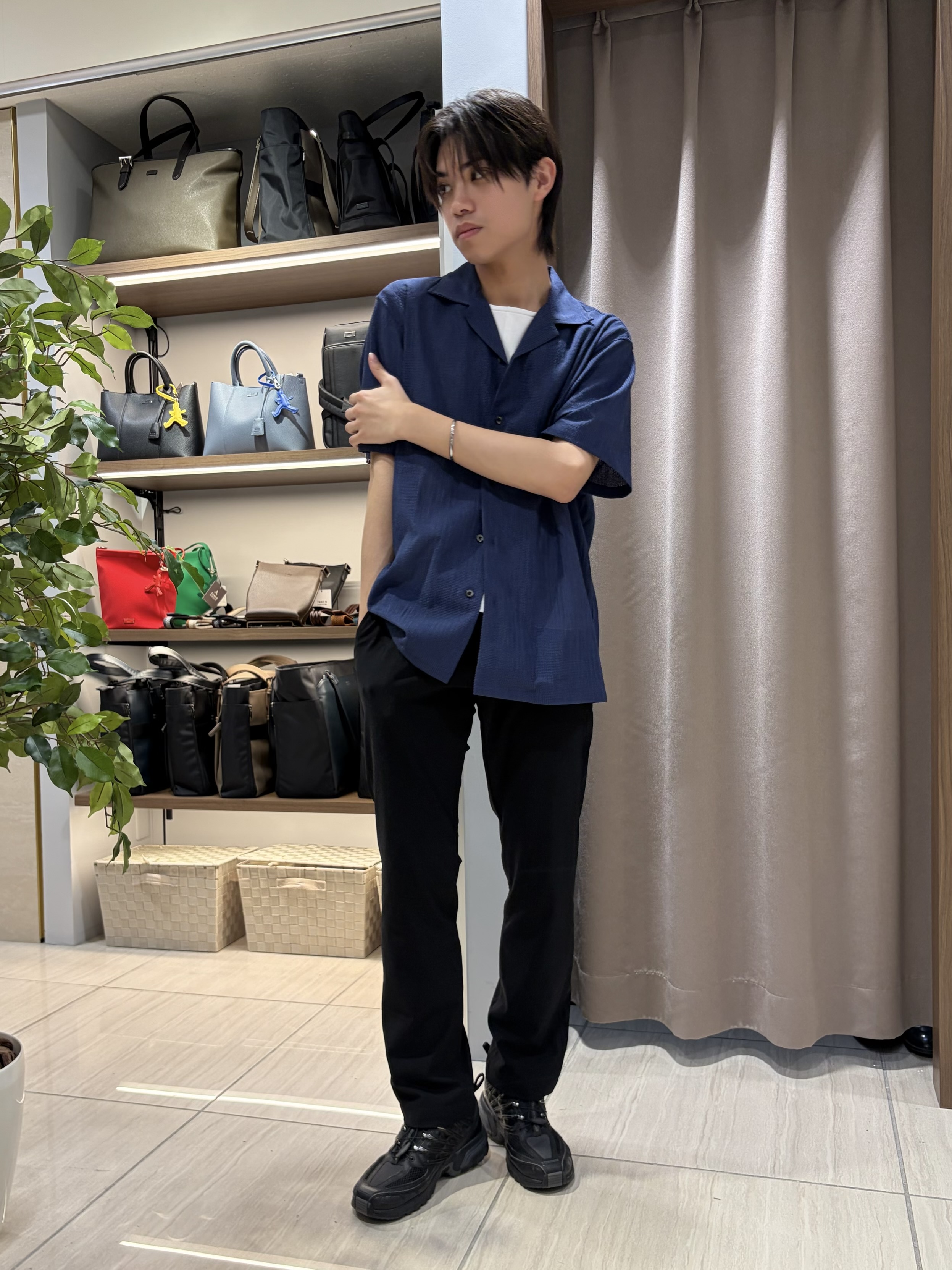 hiroさんの「TAKEO KIKUCHI｜【通気性】トリコットサッカー オープンカラー シャツ」を使ったコーディネート