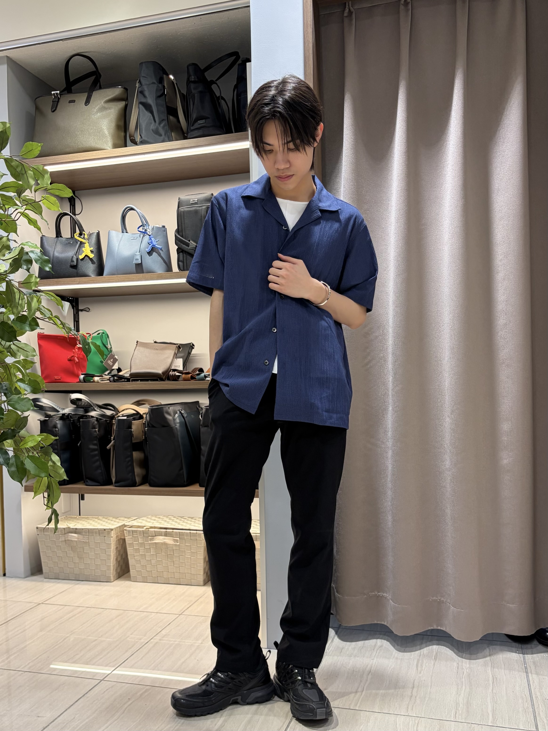 hiroさんの「TAKEO KIKUCHI｜【通気性】トリコットサッカー オープンカラー シャツ」を使ったコーディネート