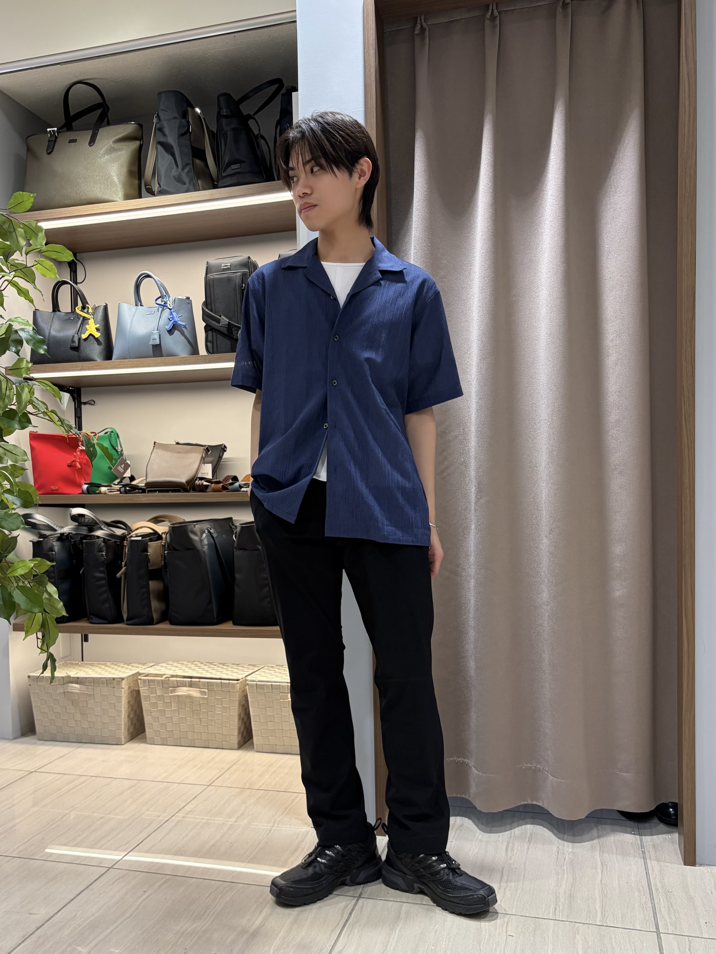 hiroさんの「TAKEO KIKUCHI｜【通気性】トリコットサッカー オープンカラー シャツ」を使ったコーディネート