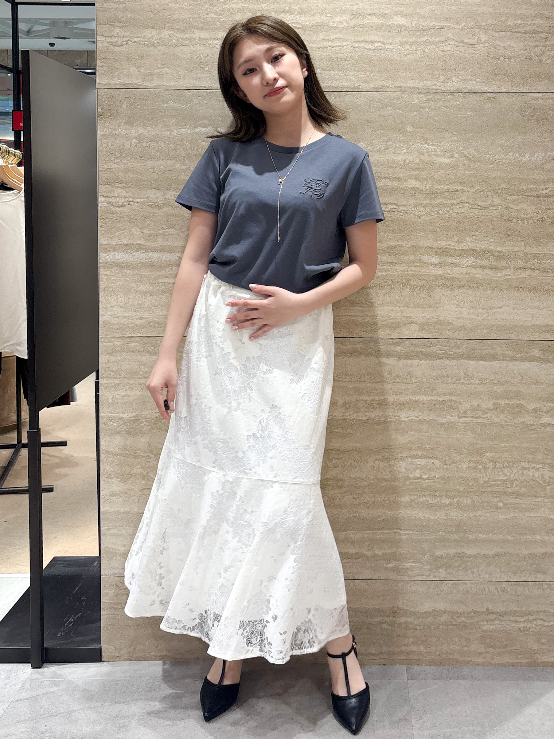 ふうかさんの「index｜【接触冷感】エンブレムロゴ刺繍Tシャツ《UVケア／洗濯機OK》」を使ったコーディネート
