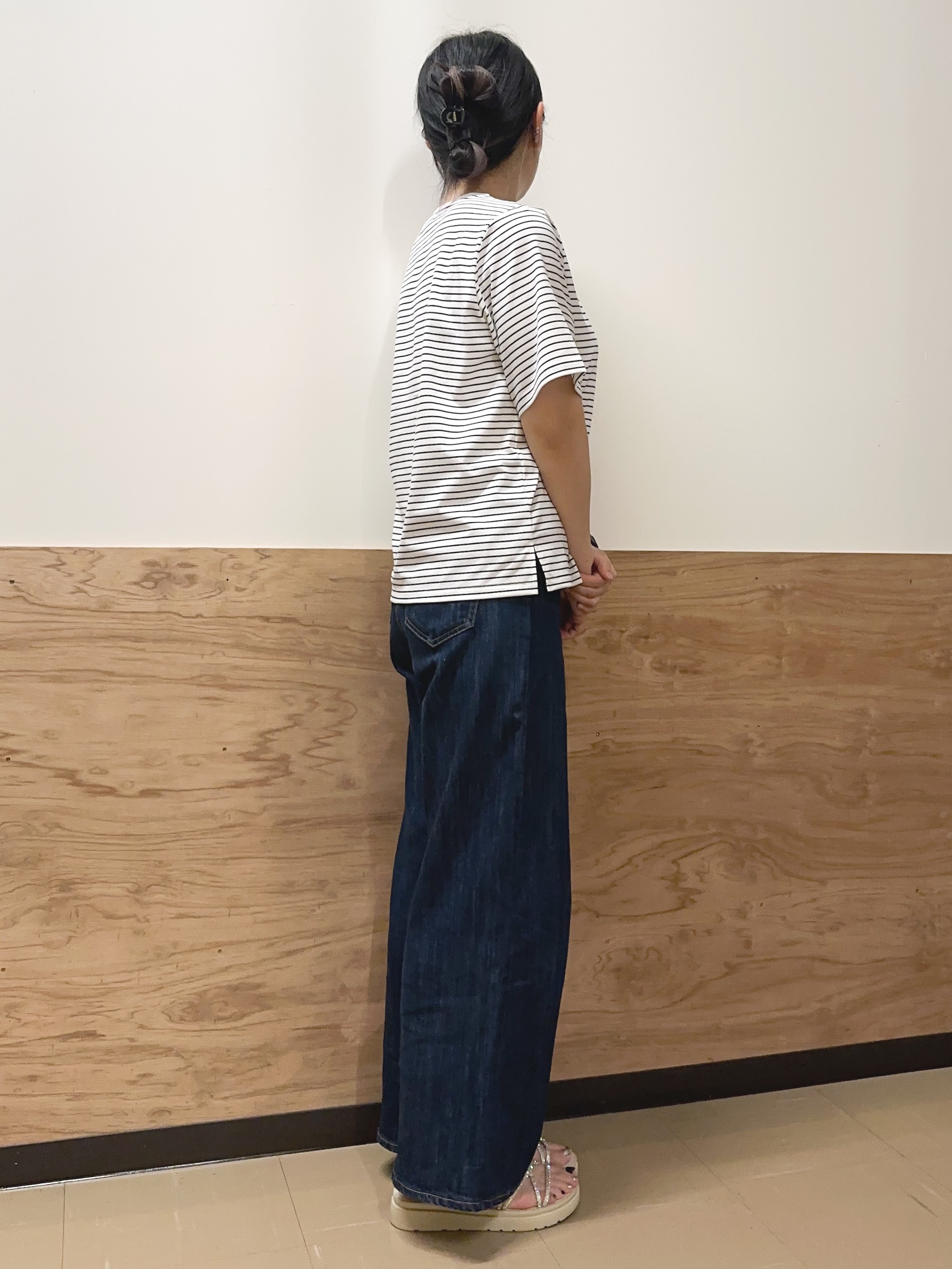 すーさんの「grove｜【吸水速乾・UVカット・接触冷感・マシンウォッシャブル】ベーシックMIXロゴプリントT」を使ったコーディネート