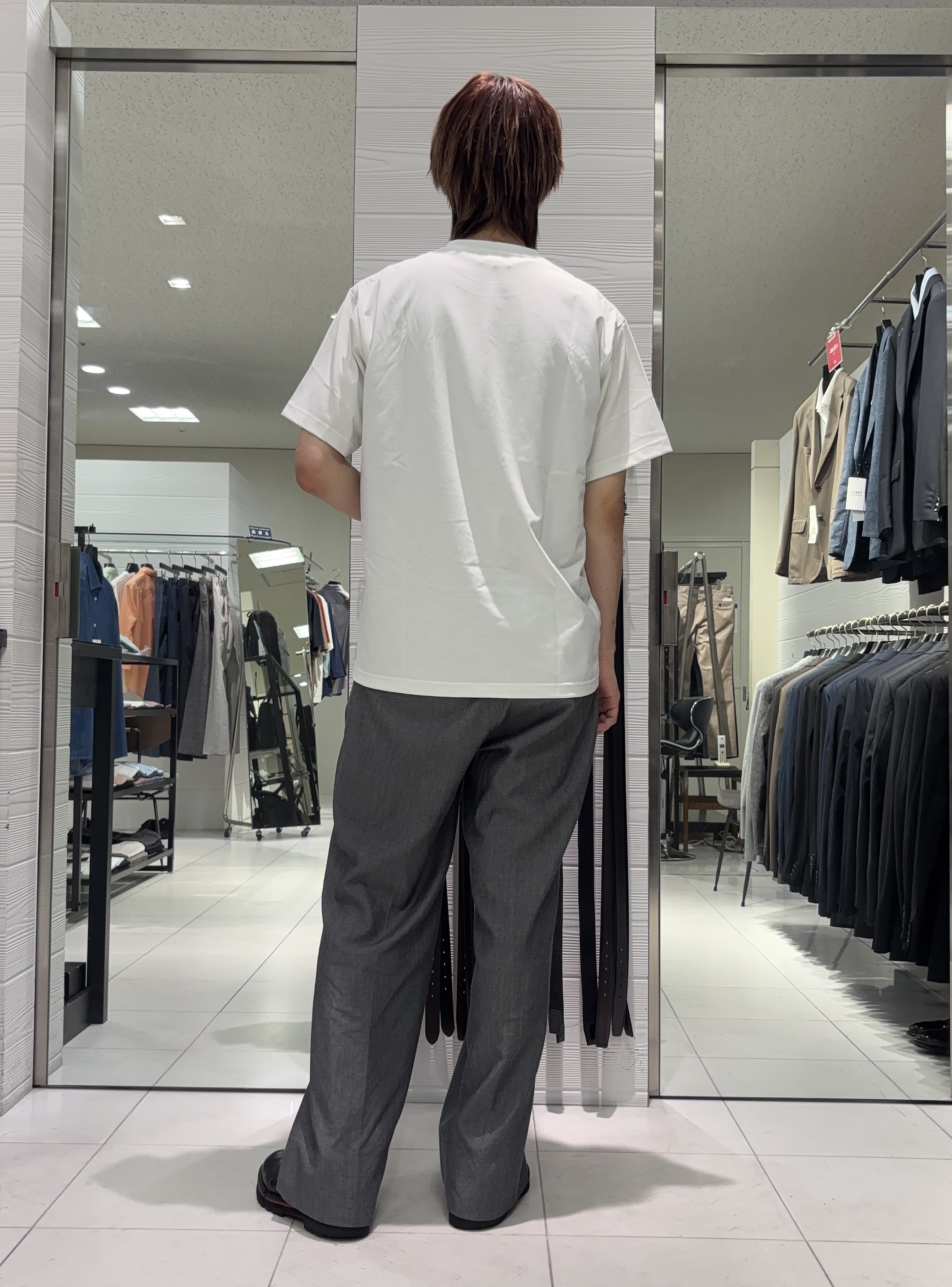こうへいさんの「TAKEO KIKUCHI｜モノクロタイルTシャツ」を使ったコーディネート
