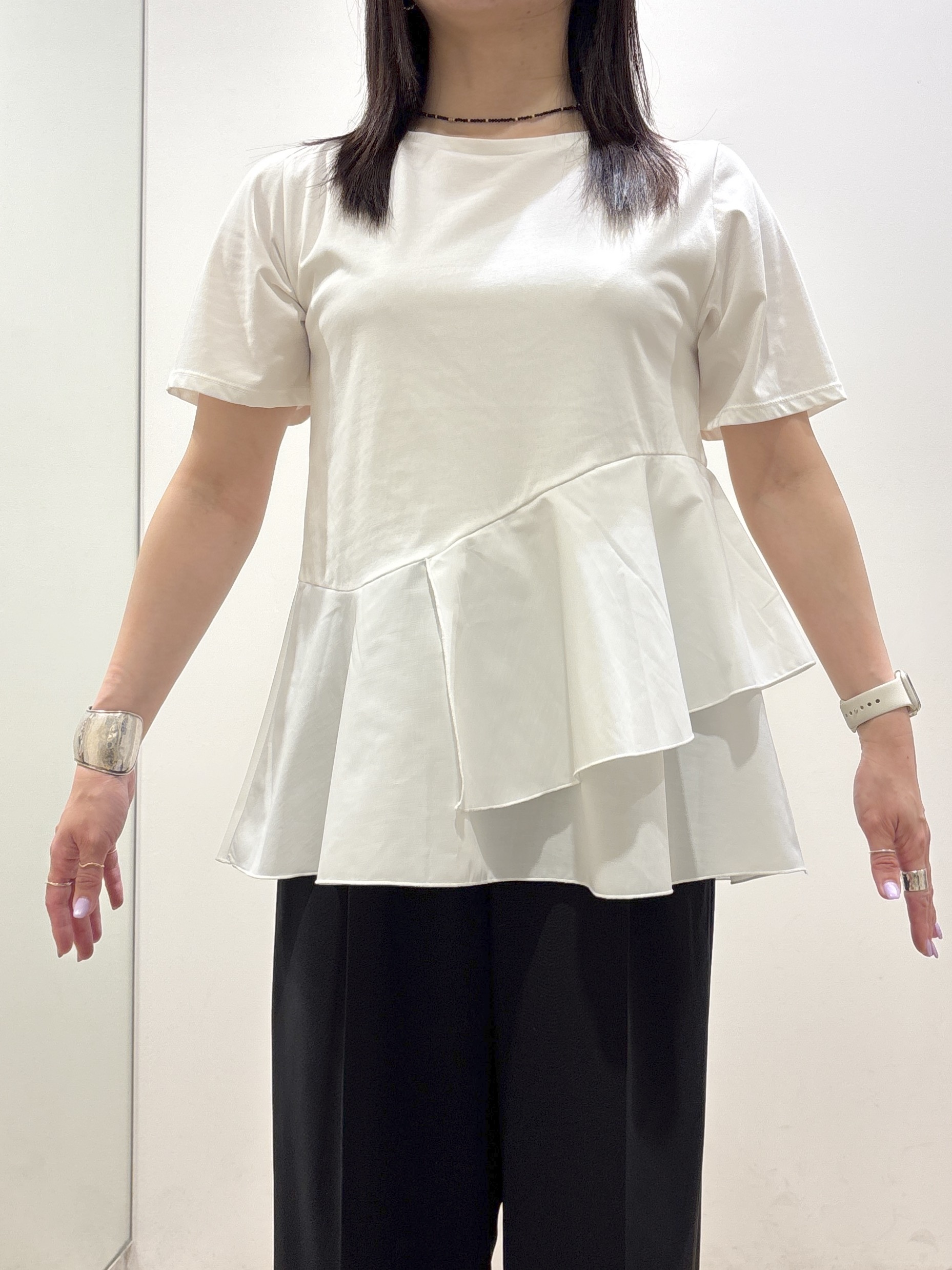 mameさんの「index｜ペプラムドッキングカットソー【洗濯機OK】」を使ったコーディネート