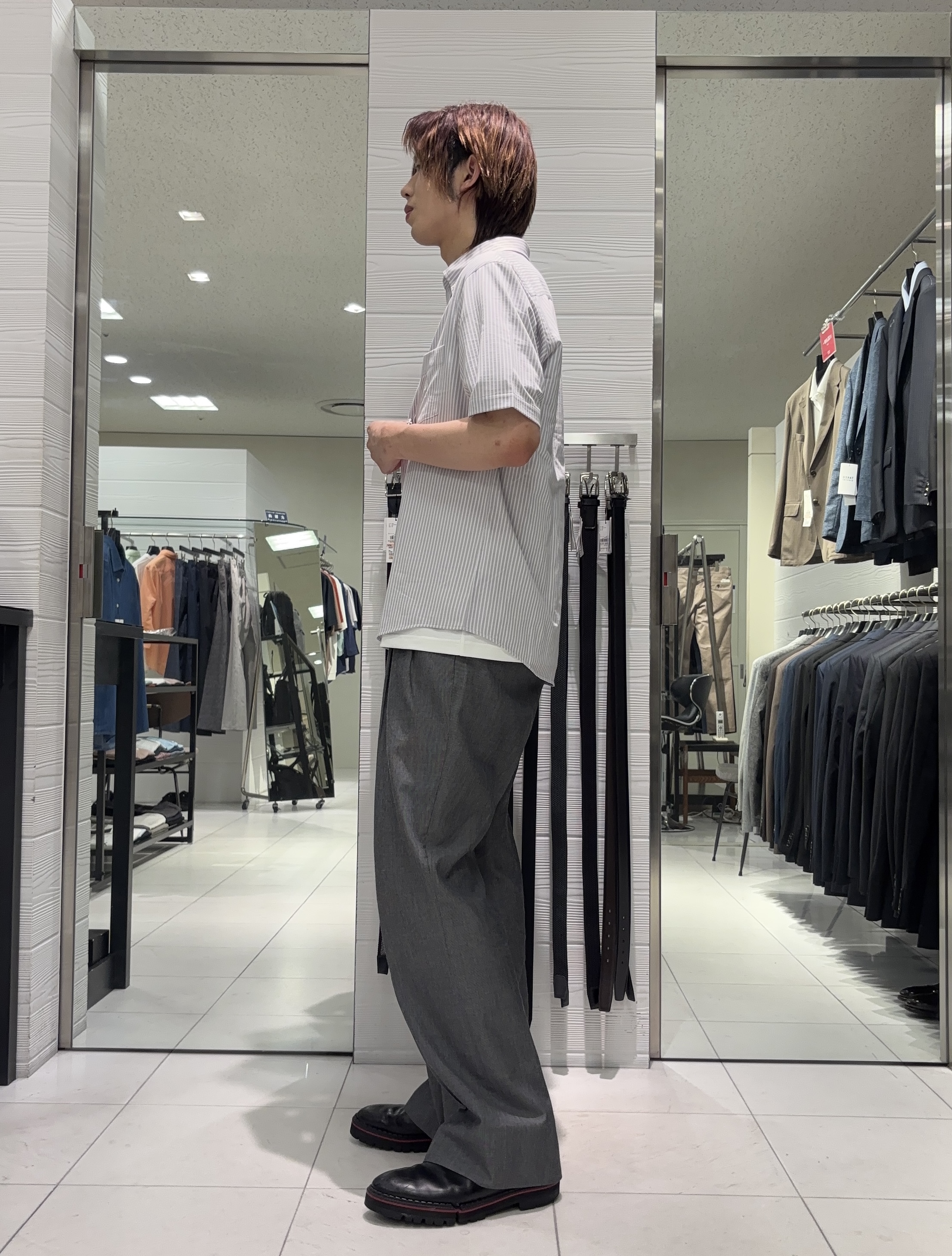 こうへいさんの「TAKEO KIKUCHI｜モノクロタイルTシャツ」を使ったコーディネート