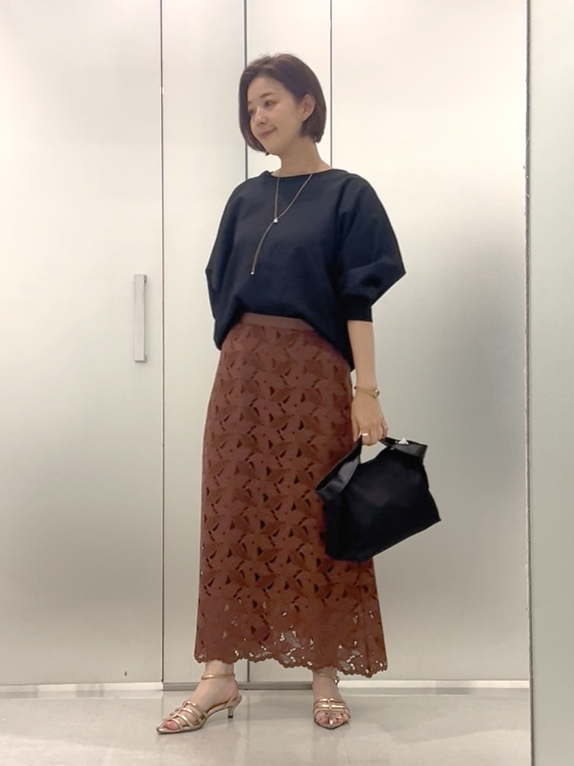 まどかさんの「UNTITLED｜【吸水速乾/UVカット】ドルマンスリーブブラウス」を使ったコーディネート
