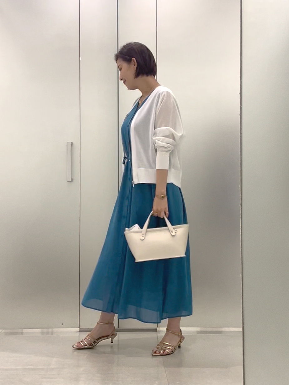 まどかさんの「UNTITLED｜【アンサンブル可/日除け・冷房対策】シアーレーヨンZIPカーディガン」を使ったコーディネート