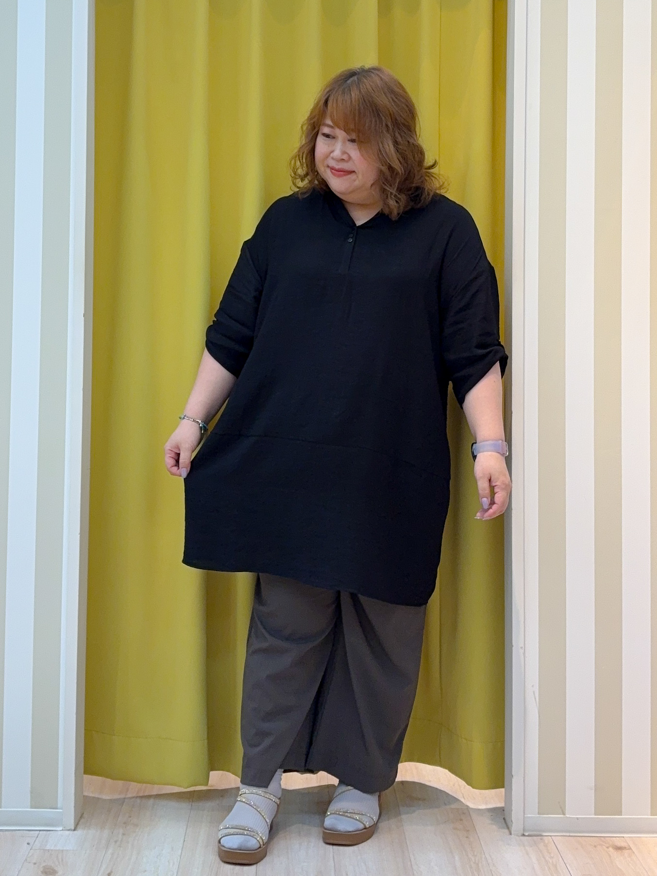 kotoさんさんの「SHOO･LA･RUE｜【ひんやり/S-LL/洗濯機可】体型カバーにも スラブコクーンチュニック」を使ったコーディネート
