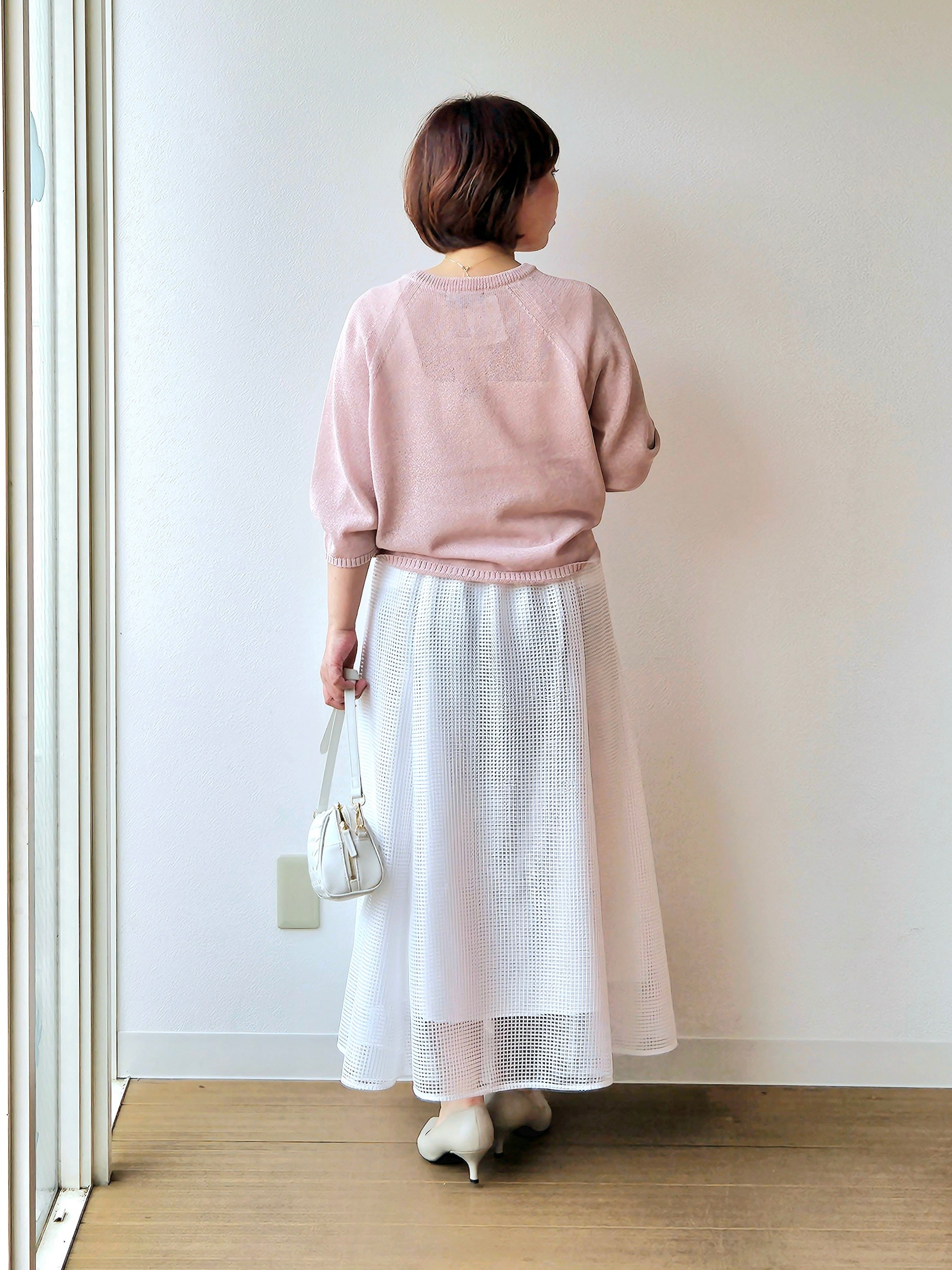 やじまさんの「UNTITLED｜【洗える/ゆったり】クルーネックドライニット」を使ったコーディネート