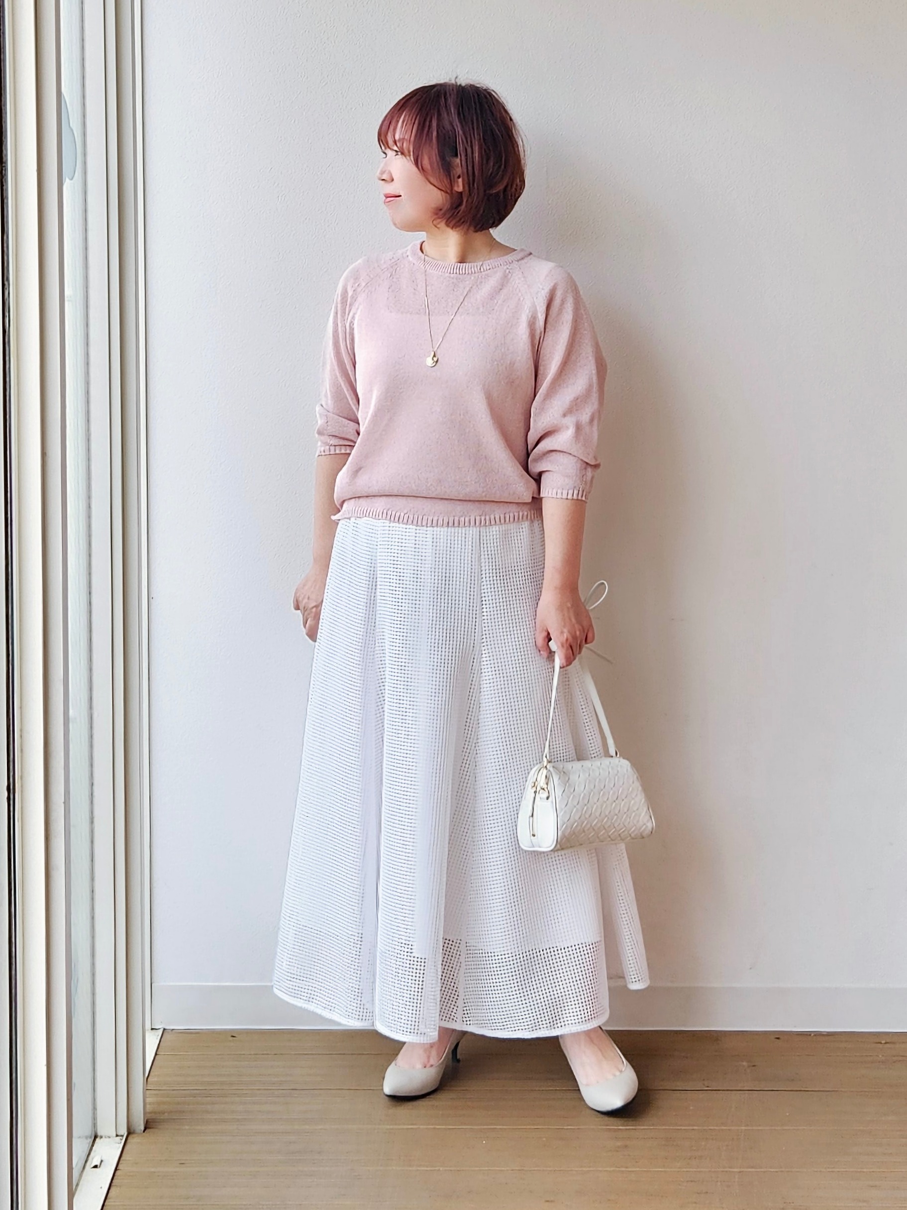 やじまさんの「UNTITLED｜【洗える/ゆったり】クルーネックドライニット」を使ったコーディネート