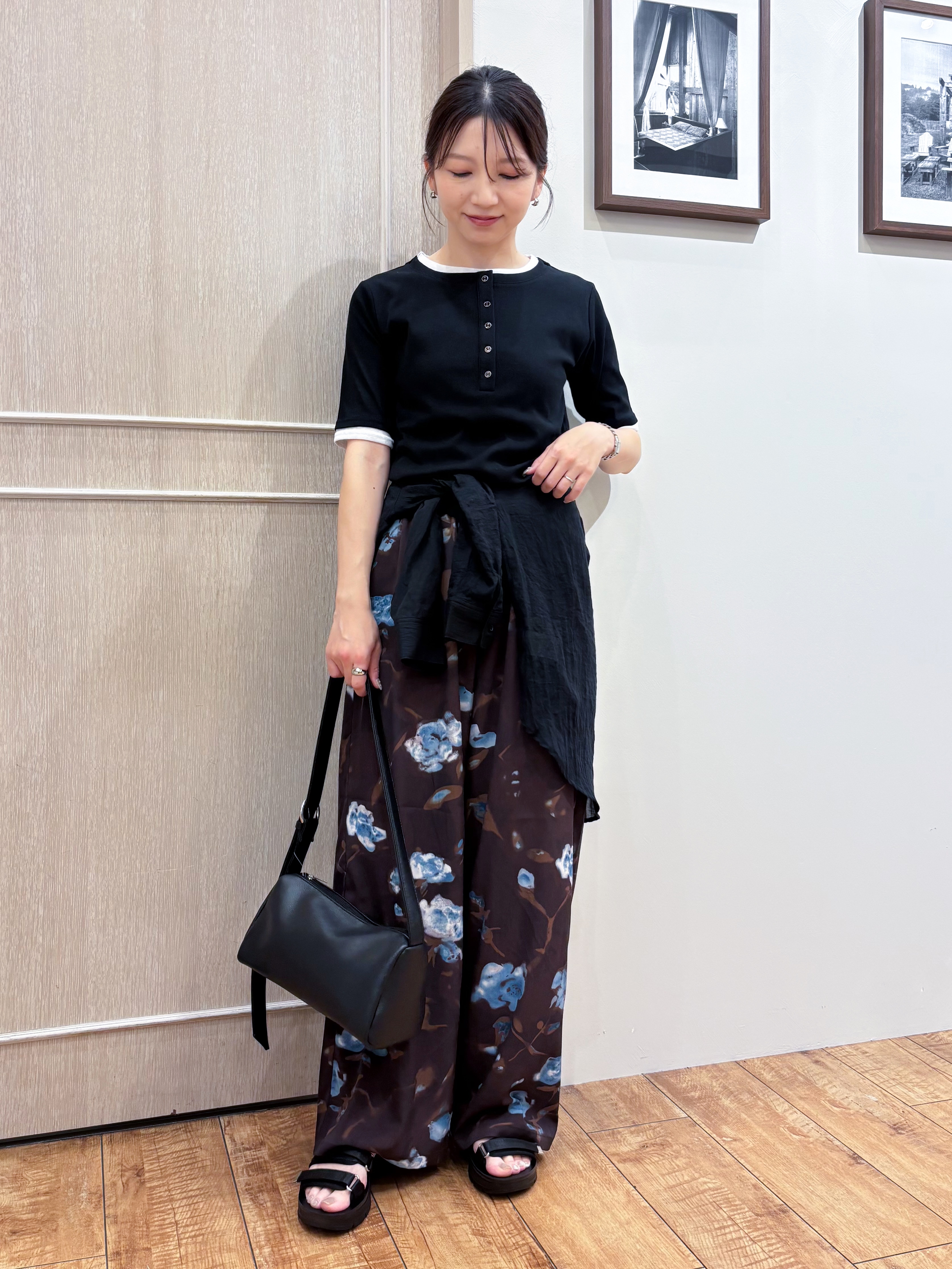 なみさんの「SHOO･LA･RUE｜【体型カバー】ふんわり質感 やわらかこなれシアーシャツ」を使ったコーディネート