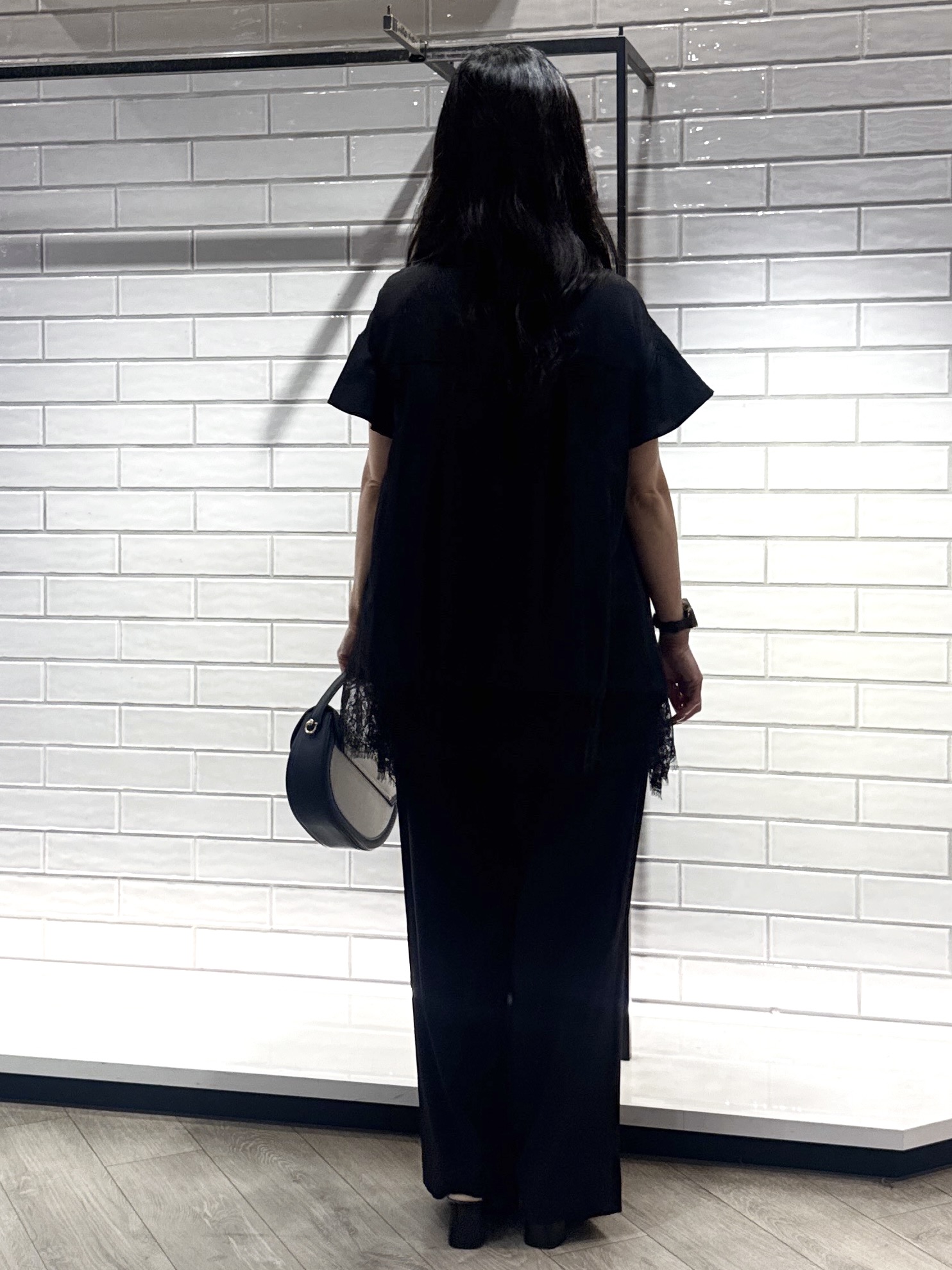 yuicciさんの「OPAQUE.CLIP｜裾レース スキッパーブラウス【洗濯機OK】」を使ったコーディネート