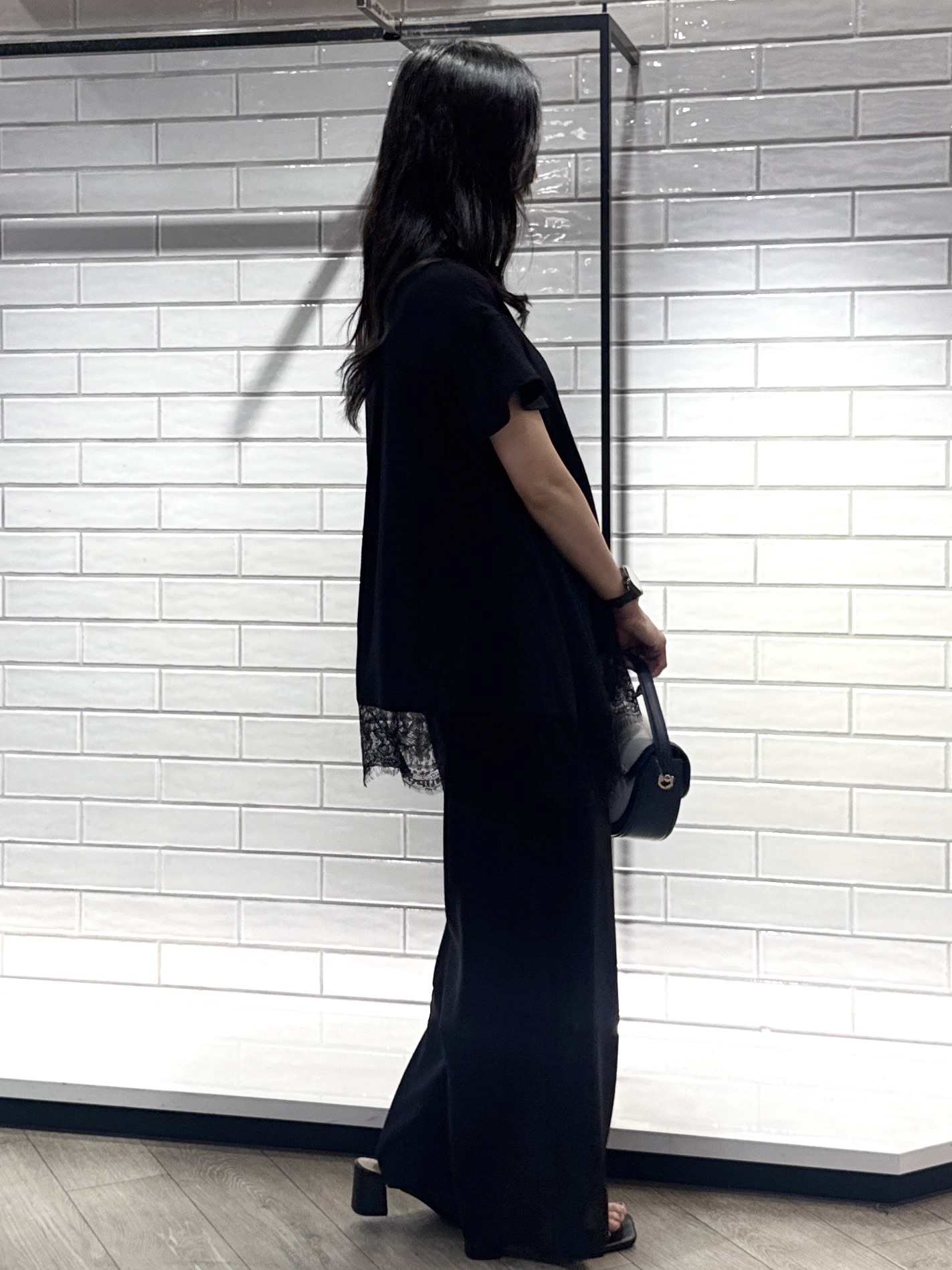 yuicciさんの「OPAQUE.CLIP｜裾レース スキッパーブラウス【洗濯機OK】」を使ったコーディネート