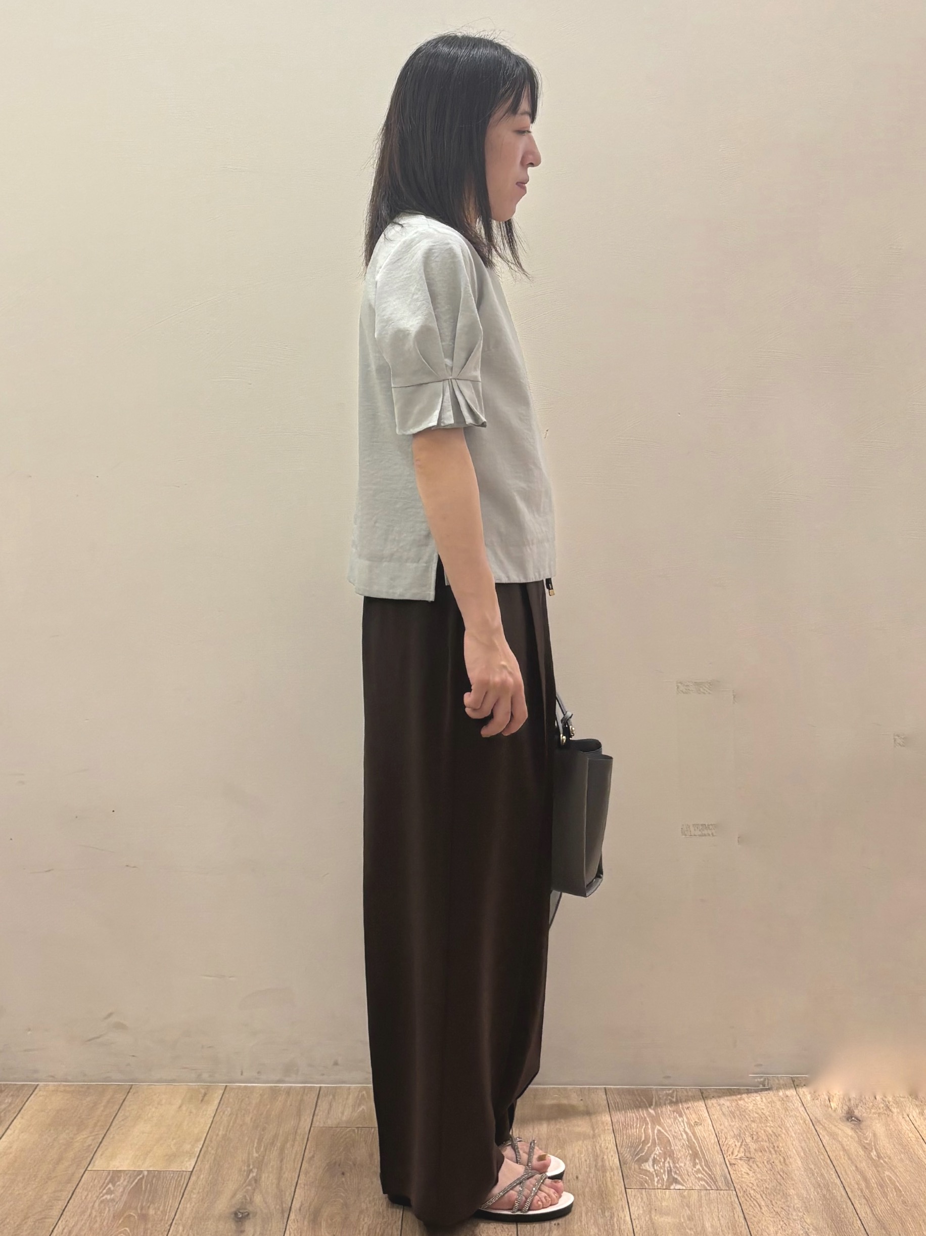りょうさんの「OPAQUE.CLIP｜【接触冷感】タックパフスリーブブラウス《吸水速乾／防シワ／洗濯機OK／XS～3L／6col》」を使ったコーディネート
