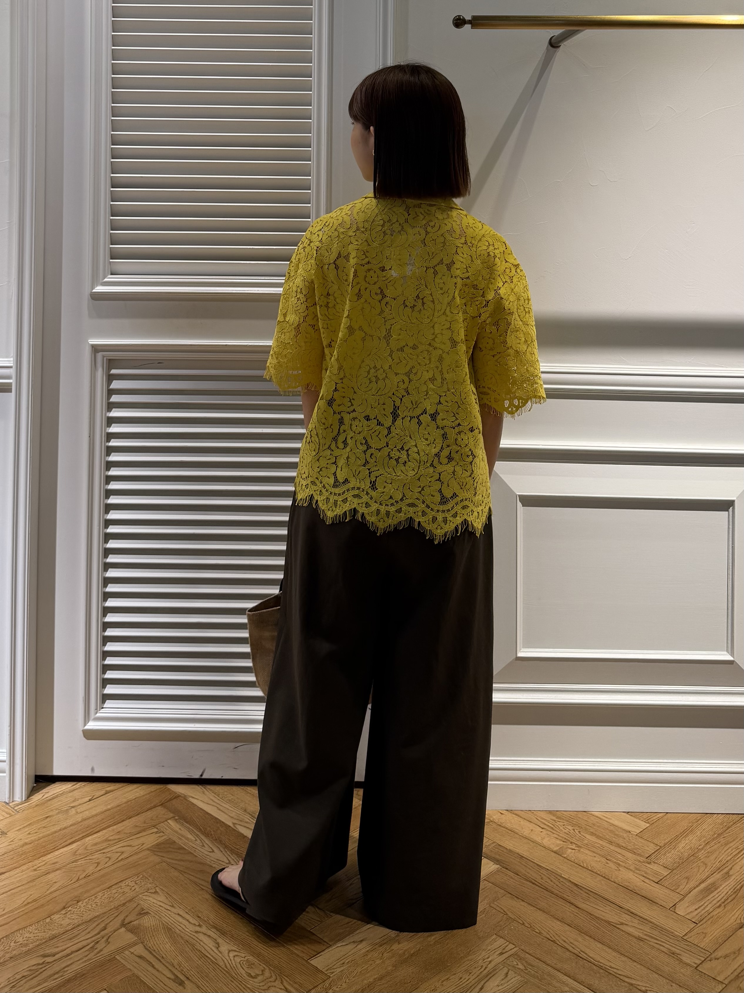 つじ まこさんの「DRESSTERIOR｜コードレースブラウス」を使ったコーディネート