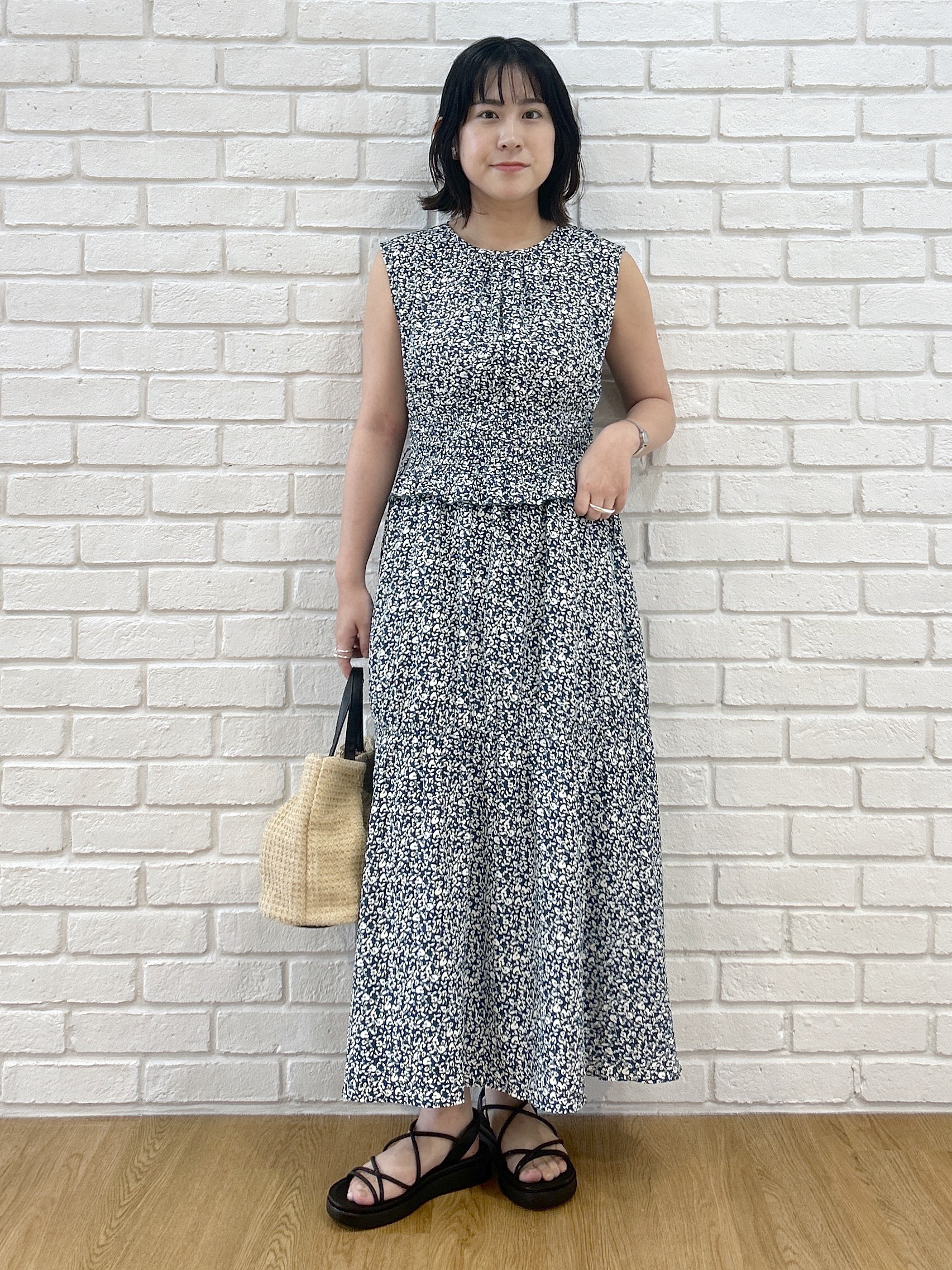 Hirokaさんの「grove｜タックタッセルPP2WAYトート」を使ったコーディネート