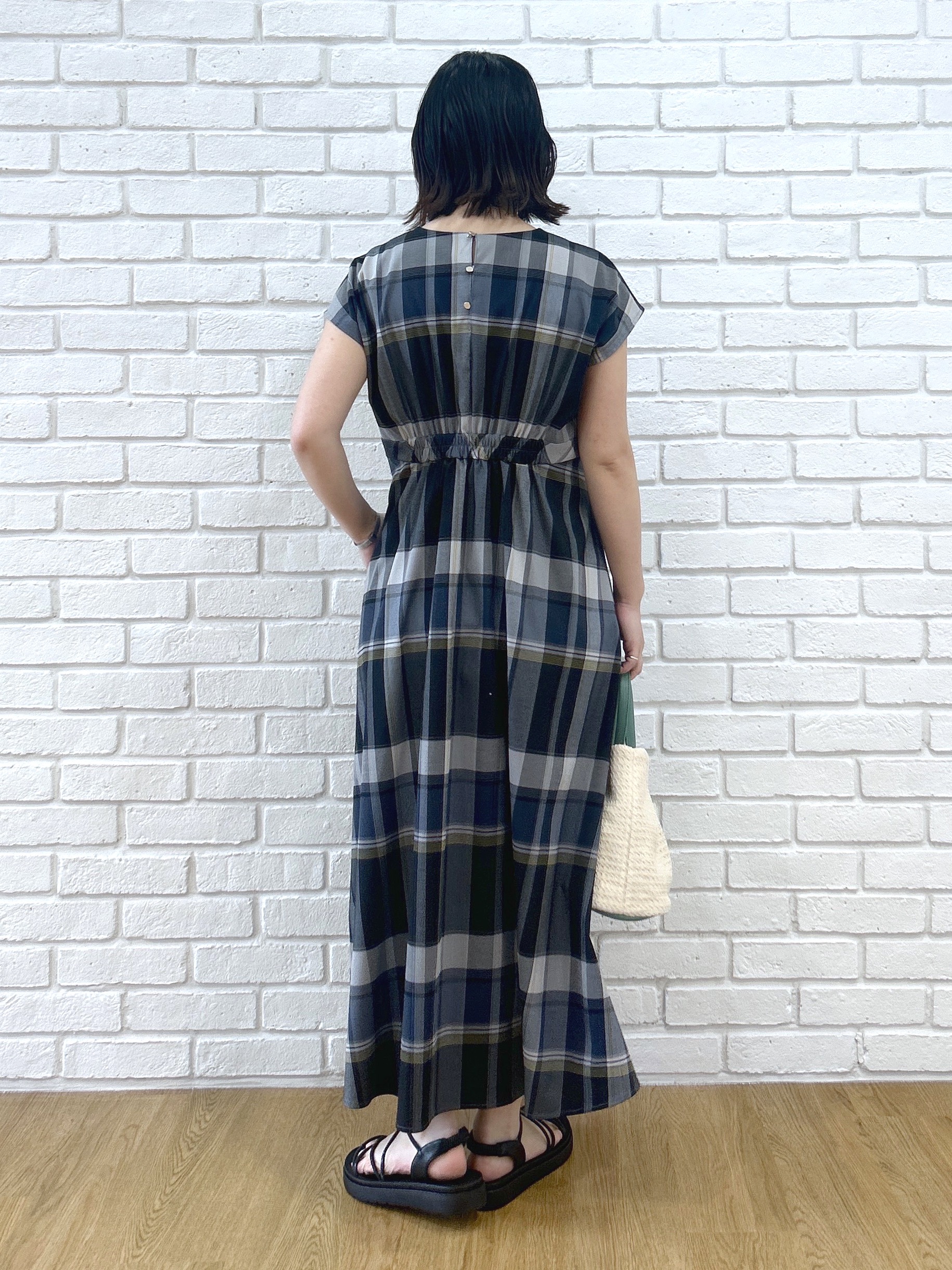 Hirokaさんの「grove｜タックタッセルPP2WAYトート」を使ったコーディネート