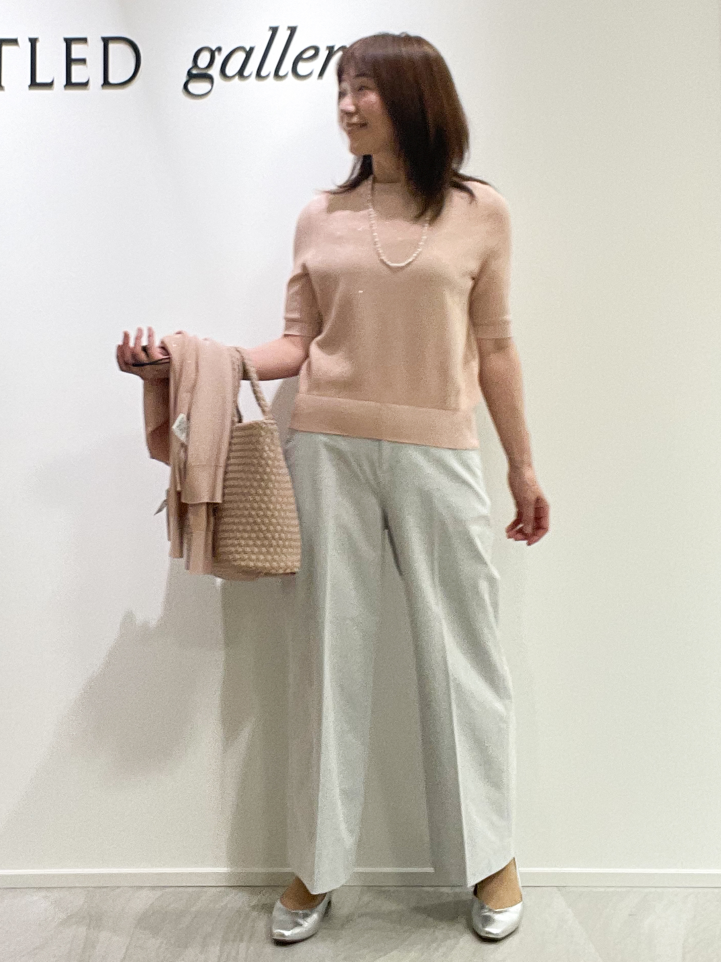 めいさんの「UNTITLED｜【アンサンブル可】ラメ混クルーネックプルオーバー」を使ったコーディネート
