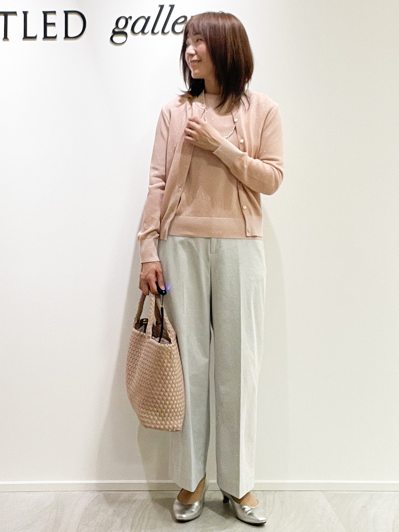 めいさんの「UNTITLED｜【アンサンブル可】ラメ混クルーネックプルオーバー」を使ったコーディネート