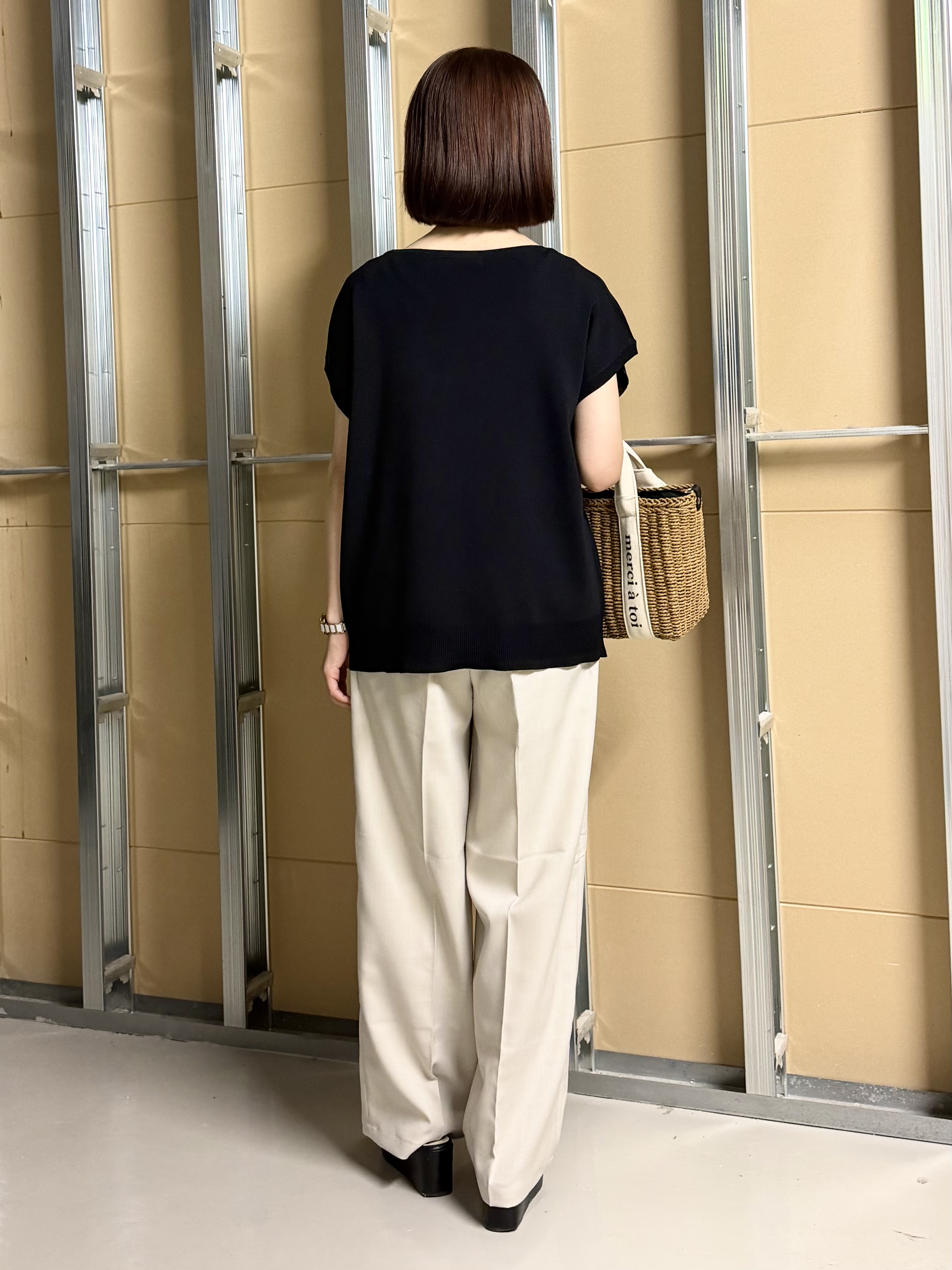 sahoさんの「THE SHOP TK｜【S-XL/ひんやりタッチ】多機能フレンチスリーブニット 洗濯機OK/UVケア/毛玉になりにくい」を使ったコーディネート