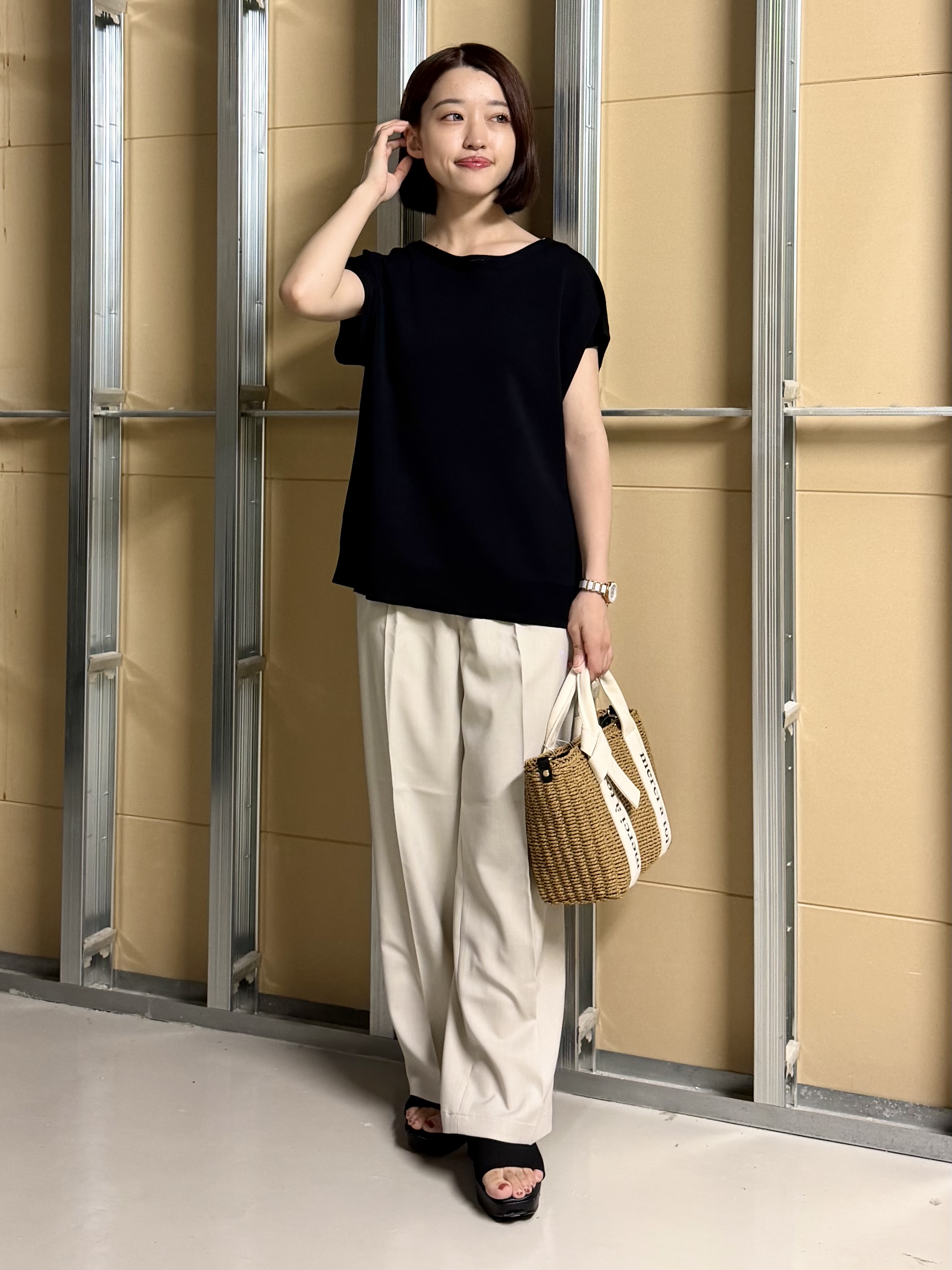 sahoさんの「THE SHOP TK｜【S-XL/ひんやりタッチ】多機能フレンチスリーブニット 洗濯機OK/UVケア/毛玉になりにくい」を使ったコーディネート