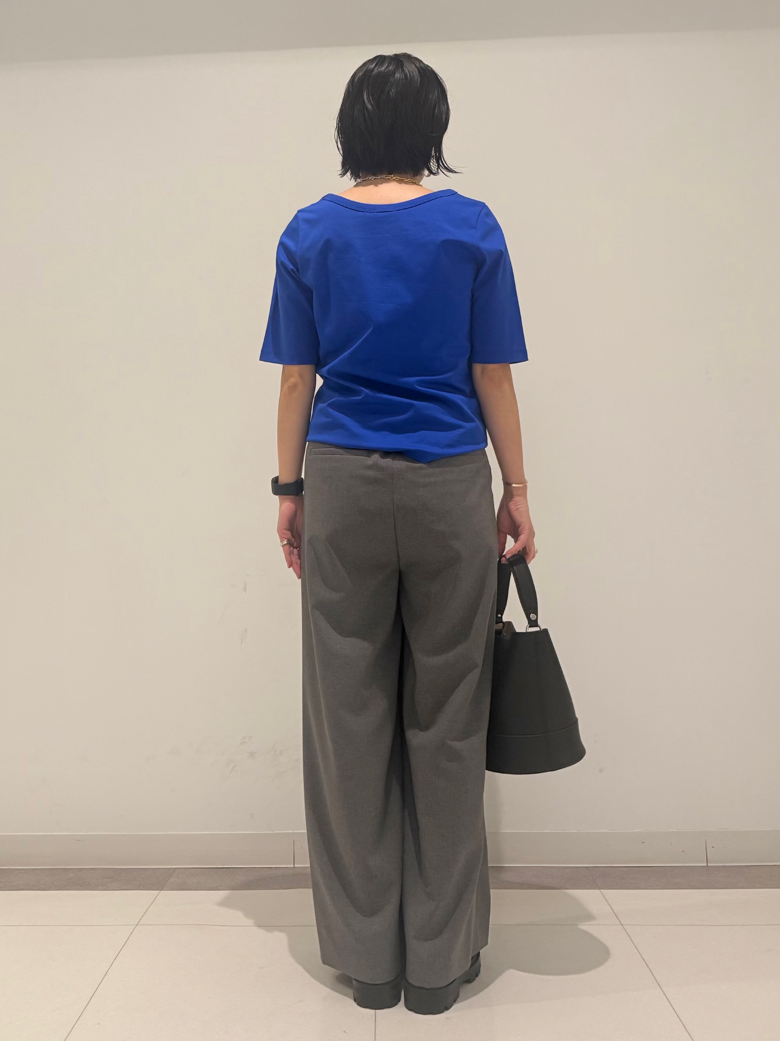 MIYAKAWAさんの「DRESSTERIOR｜【接触冷感/UVカット/抗菌防臭/しわ防止】クールデオドラント スクエアネックプルオーバー」を使ったコーディネート