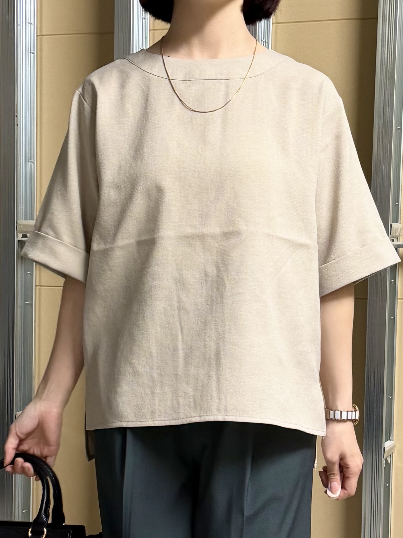 sahoさんの「THE SHOP TK｜【M-XL/二の腕カバー】さらり麻調メッシュ5分袖ブラウス」を使ったコーディネート