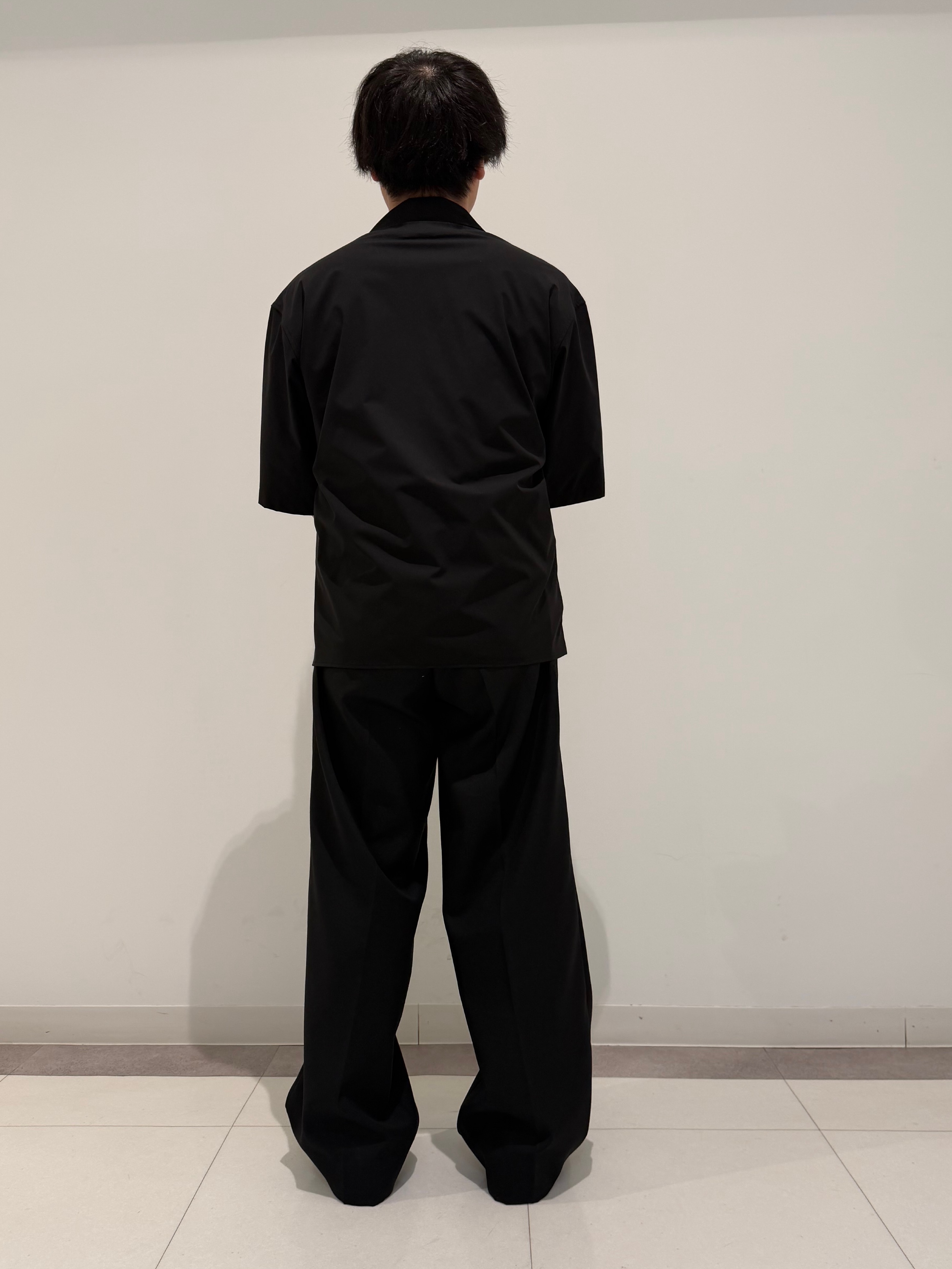 MATSUBARAさんの「DRESSTERIOR｜【セットアップ可/撥水/クールタッチ素材】SOLOTEX 4WAYストレッチオープンカラーシャツ」を使ったコーディネート