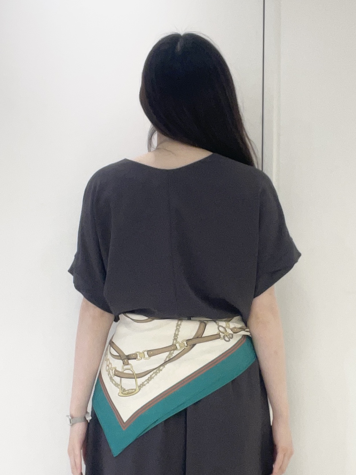 moeさんの「UNTITLED｜【前後2WAY/はっ水/セットアップ可】リラクシーフレンチスリーブブラウス」を使ったコーディネート