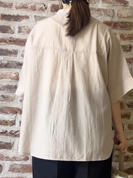 tokiさんの「THE SHOP TK｜【高レビュー/体型カバー】さらっと快適 ドルマン5分袖ブラウス」を使ったコーディネート