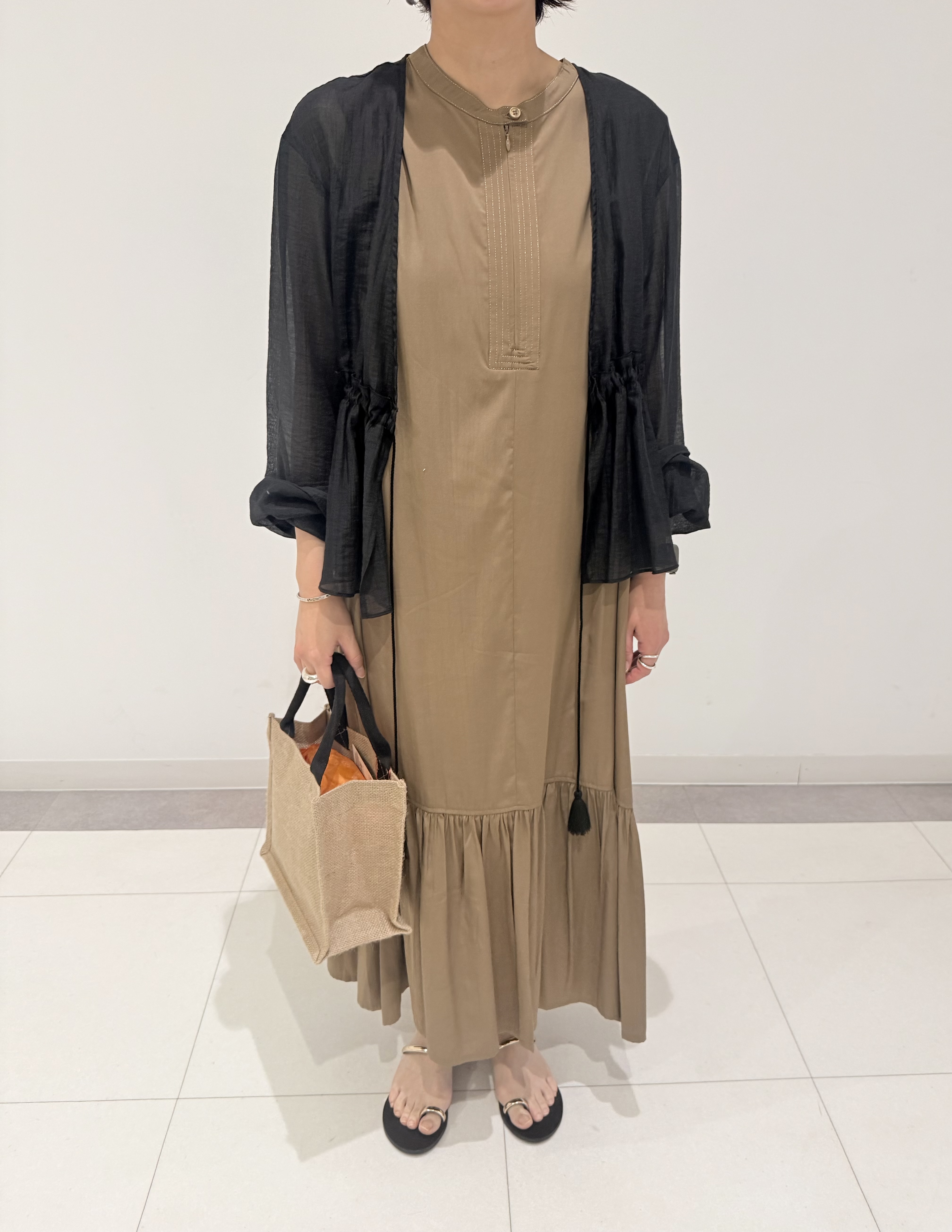 MIYAKAWAさんの「DRESSTERIOR｜シアー カーディガンブラウス」を使ったコーディネート