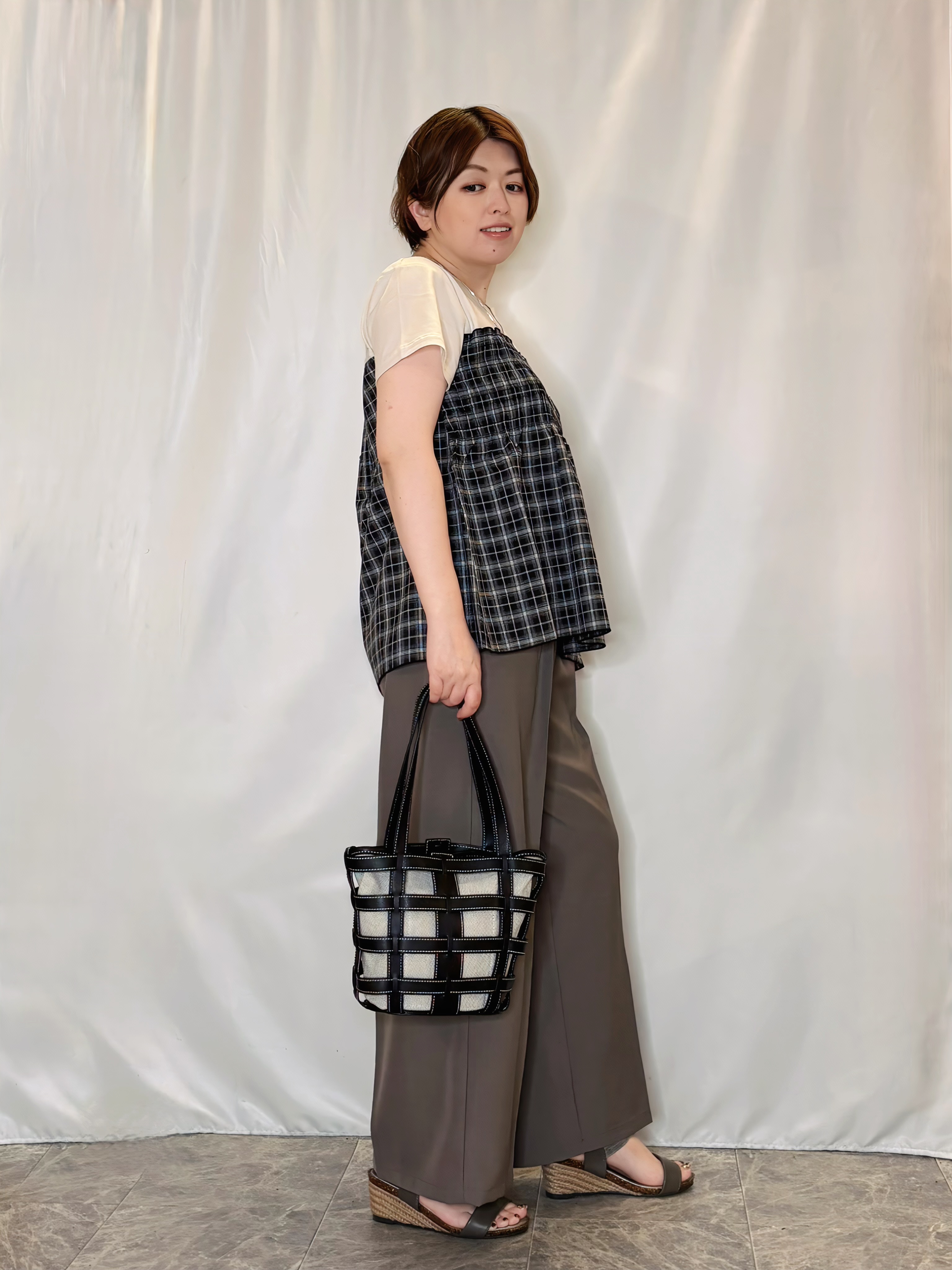 たみさんの「SHOO･LA･RUE｜【S-LL/洗濯機可】着るだけサマ見え 柄アソートビスチェ風ドッキングTシャツ」を使ったコーディネート