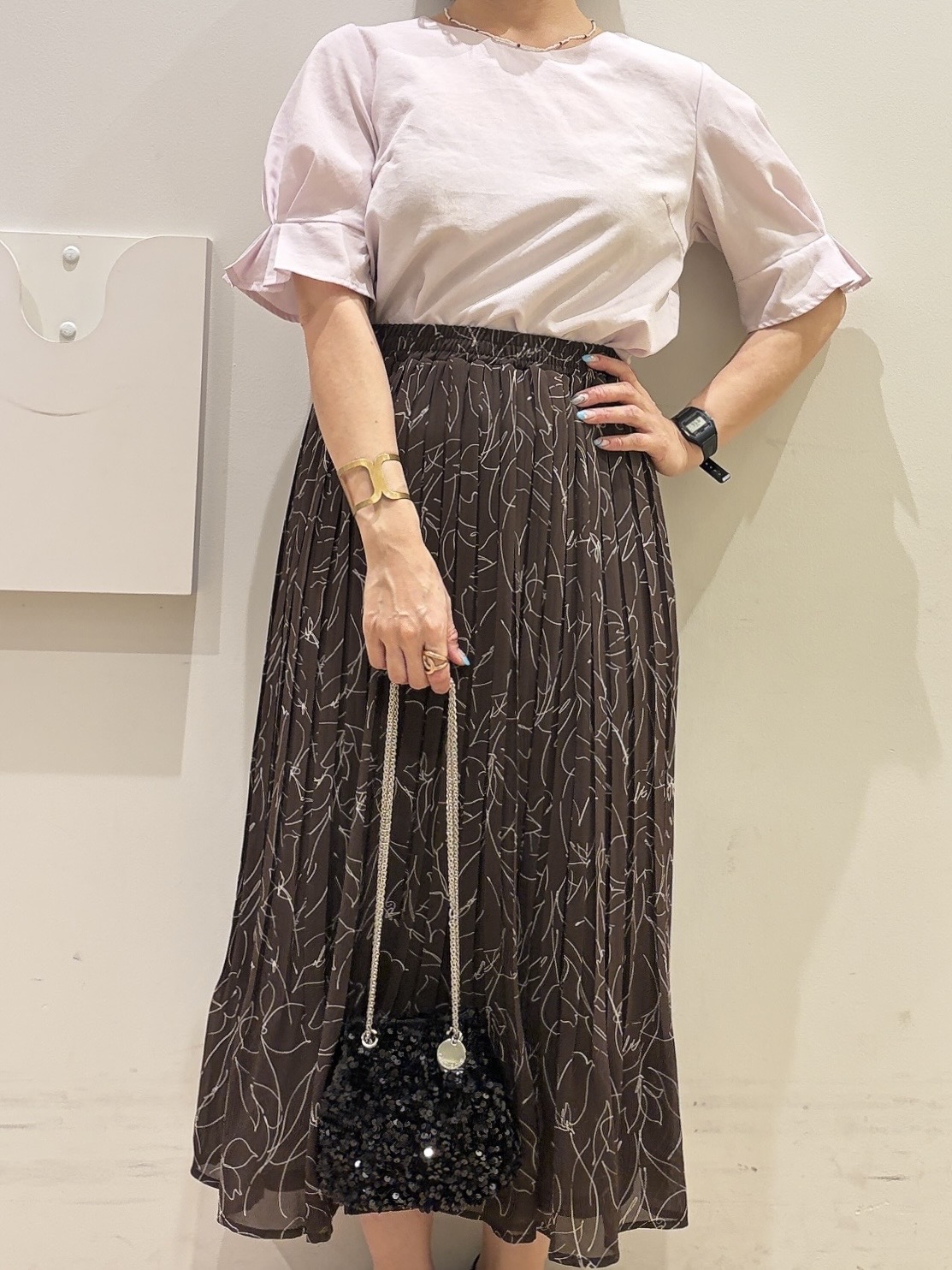 YUKOさんの「index｜【接触冷感】タックパフスリーブブラウス《吸水速乾／防シワ／洗濯機OK／XS～3L／6col》」を使ったコーディネート
